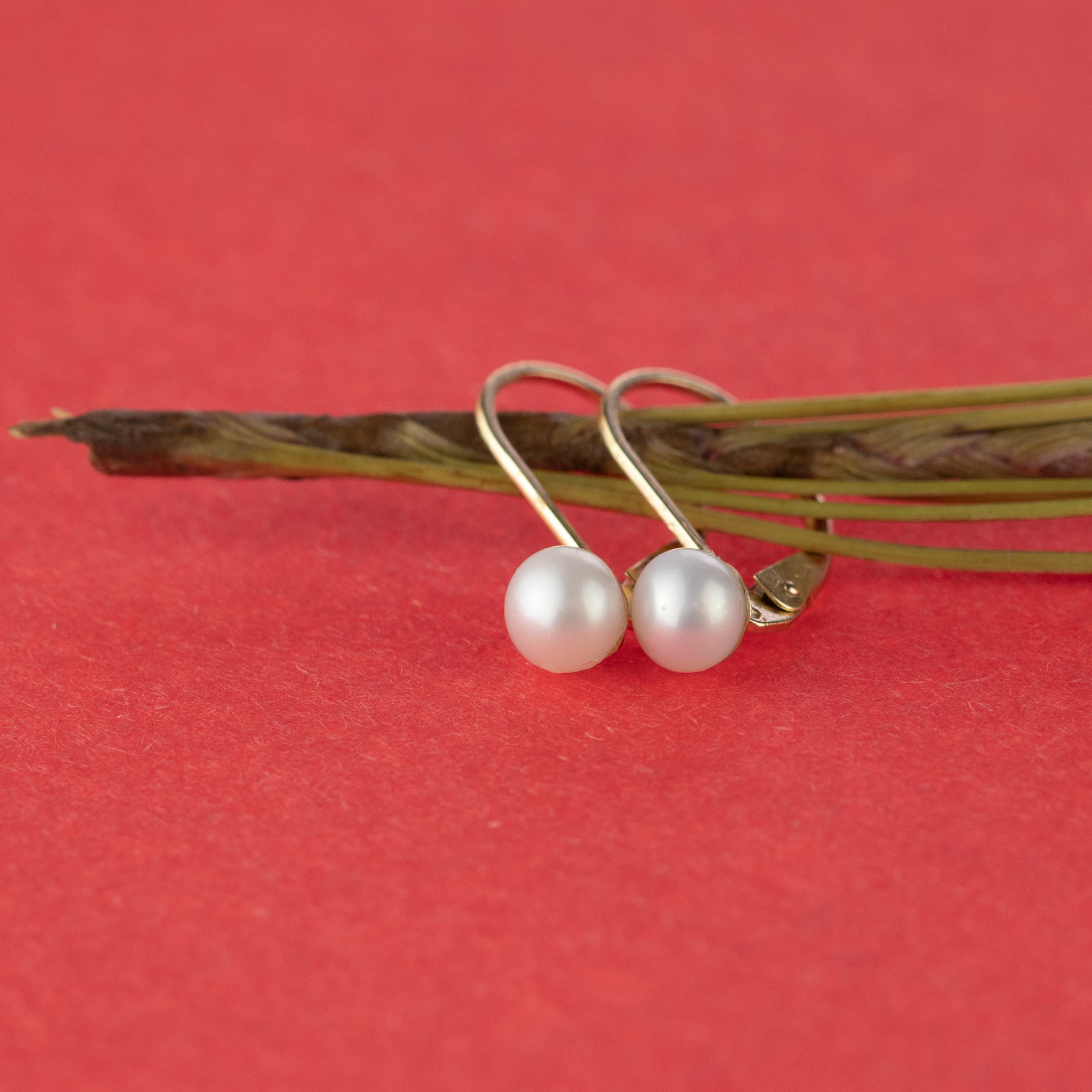 Taille ronde Intini Jewels Boucles d'oreilles à fermeture à levier en or 18 carats et perles d'eau douce en vente