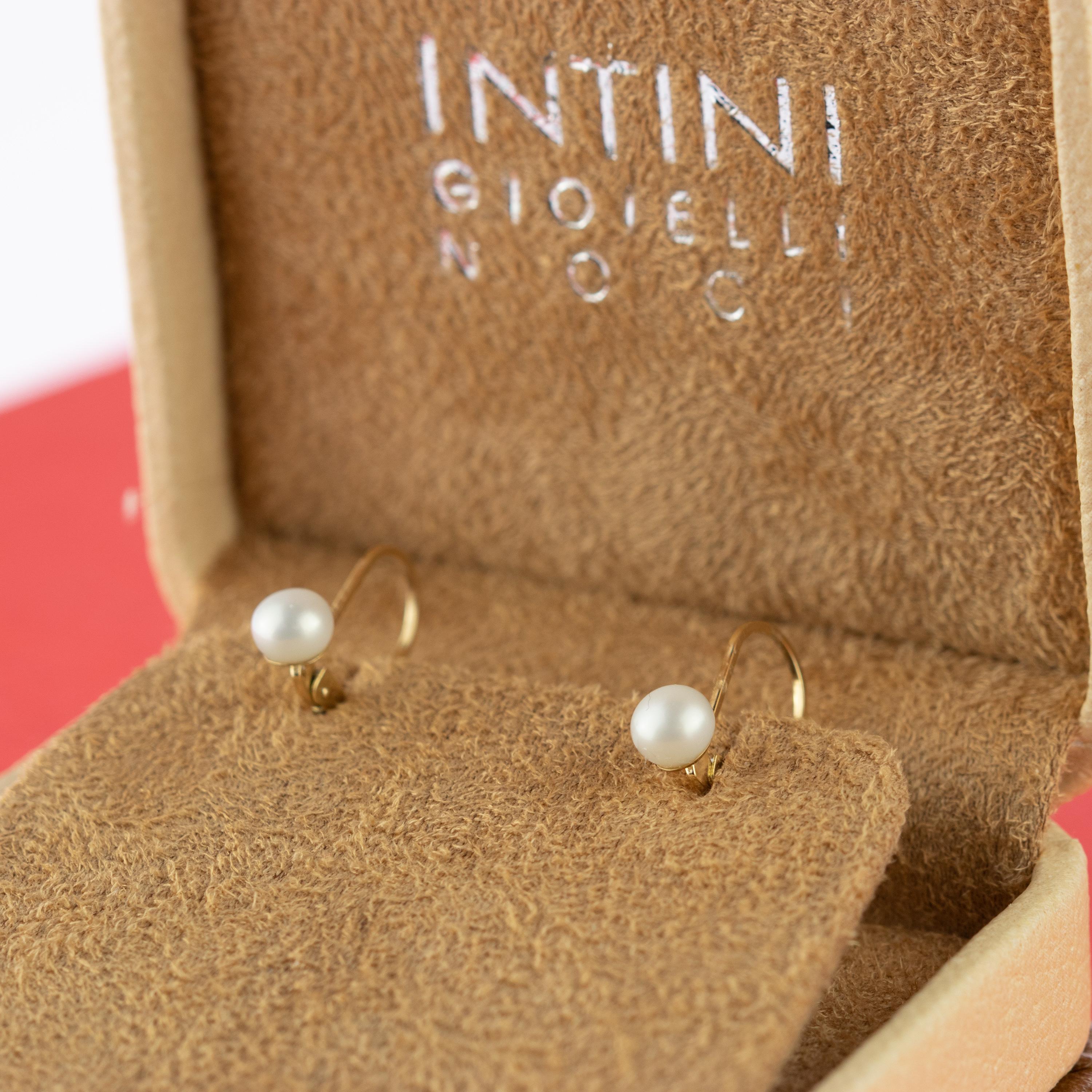 Intini Jewels Boucles d'oreilles à fermeture à levier en or 18 carats et perles d'eau douce Neuf - En vente à Milano, IT