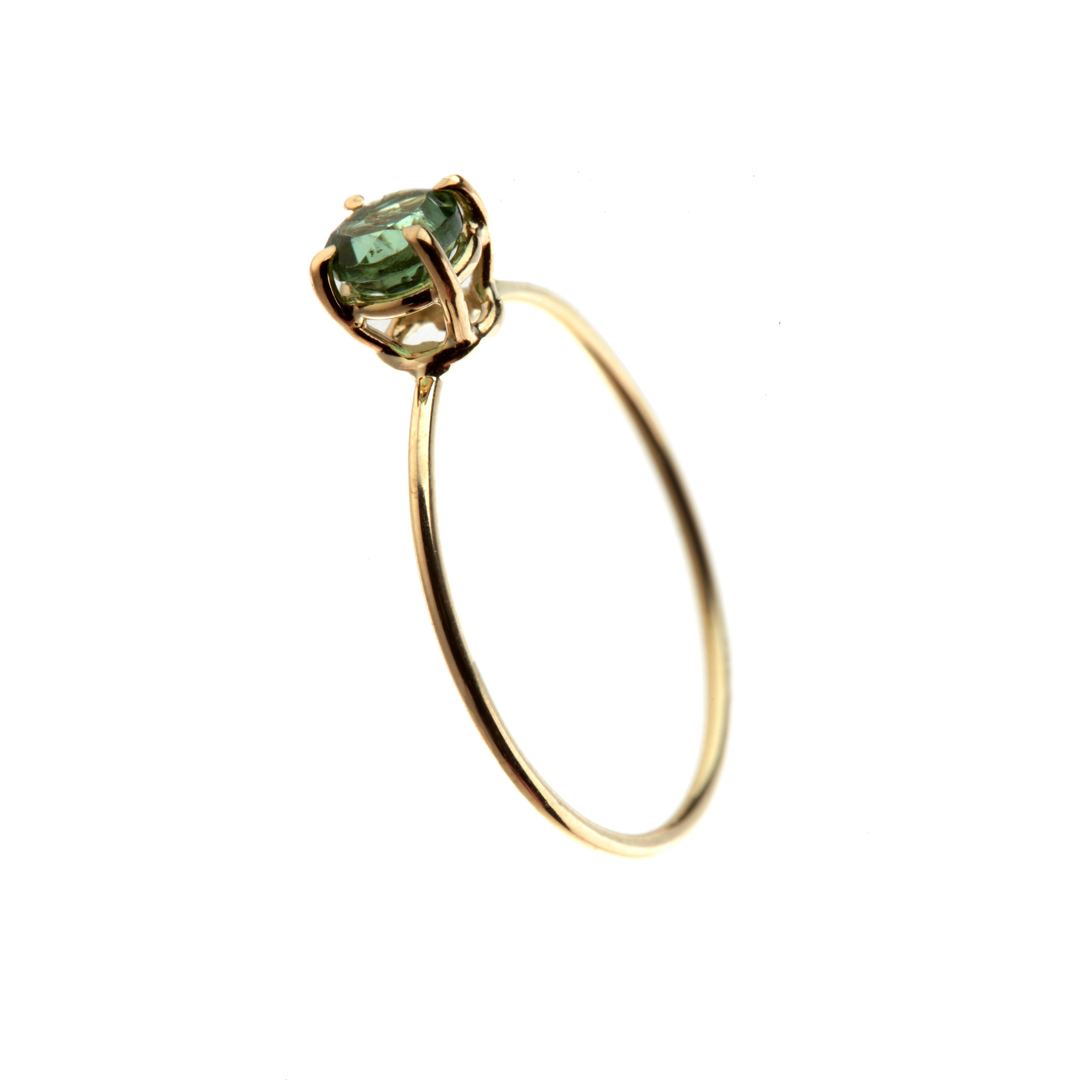 Moderno Intini Jewels Anello moderno con tormalina verde in oro 18 carati, fatto a mano, da cocktail in vendita