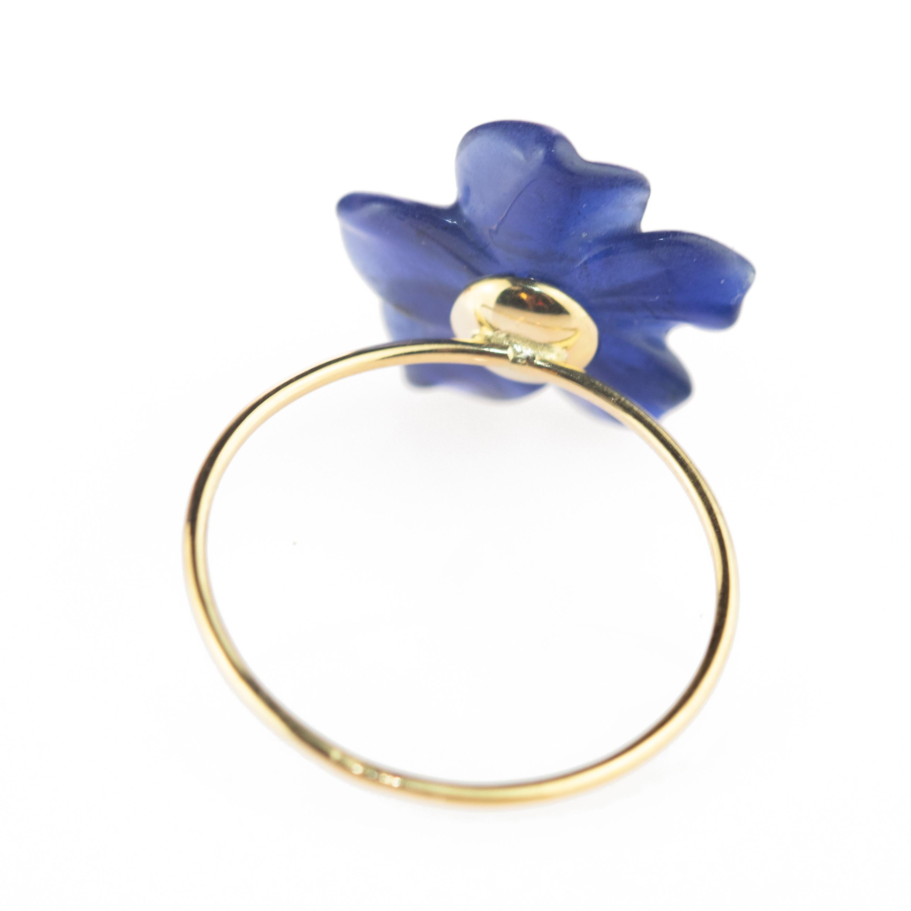 Artisan Intini Jewels 18 Karat Gold Lapis Lazuli Flower Spring Italian Handmade Ring For Sale
