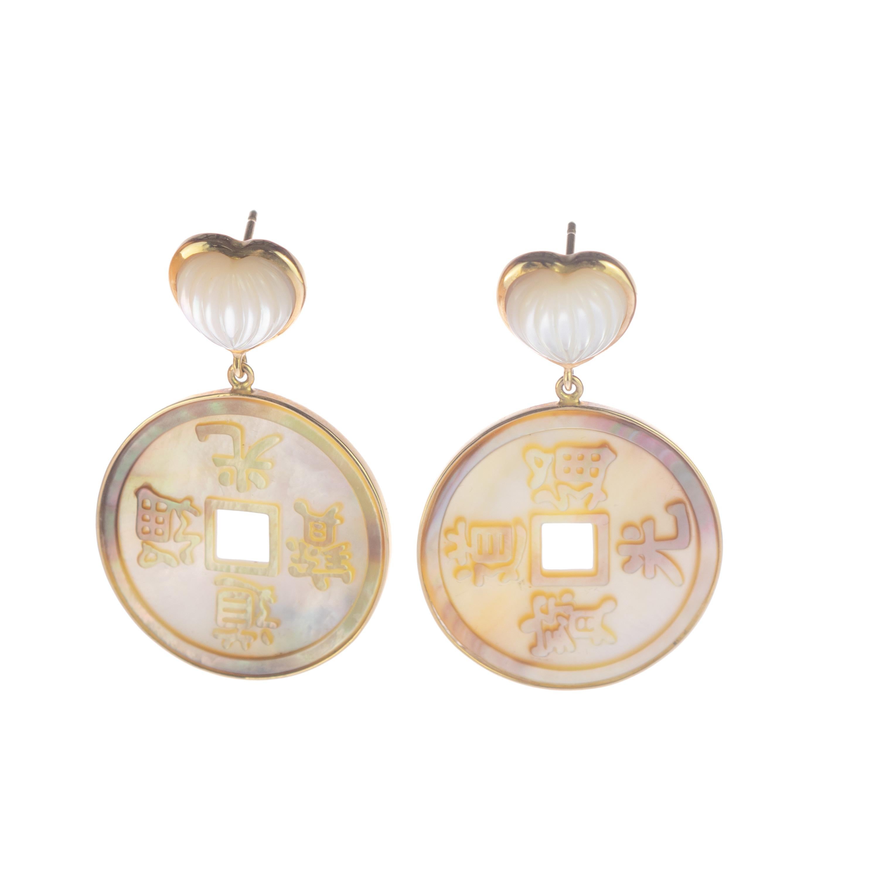 Intini Jewels 18 Karat Gold Mother of Pearl Heart Coins Carved Drop Earrings In New Condition For Sale In Milano, IT