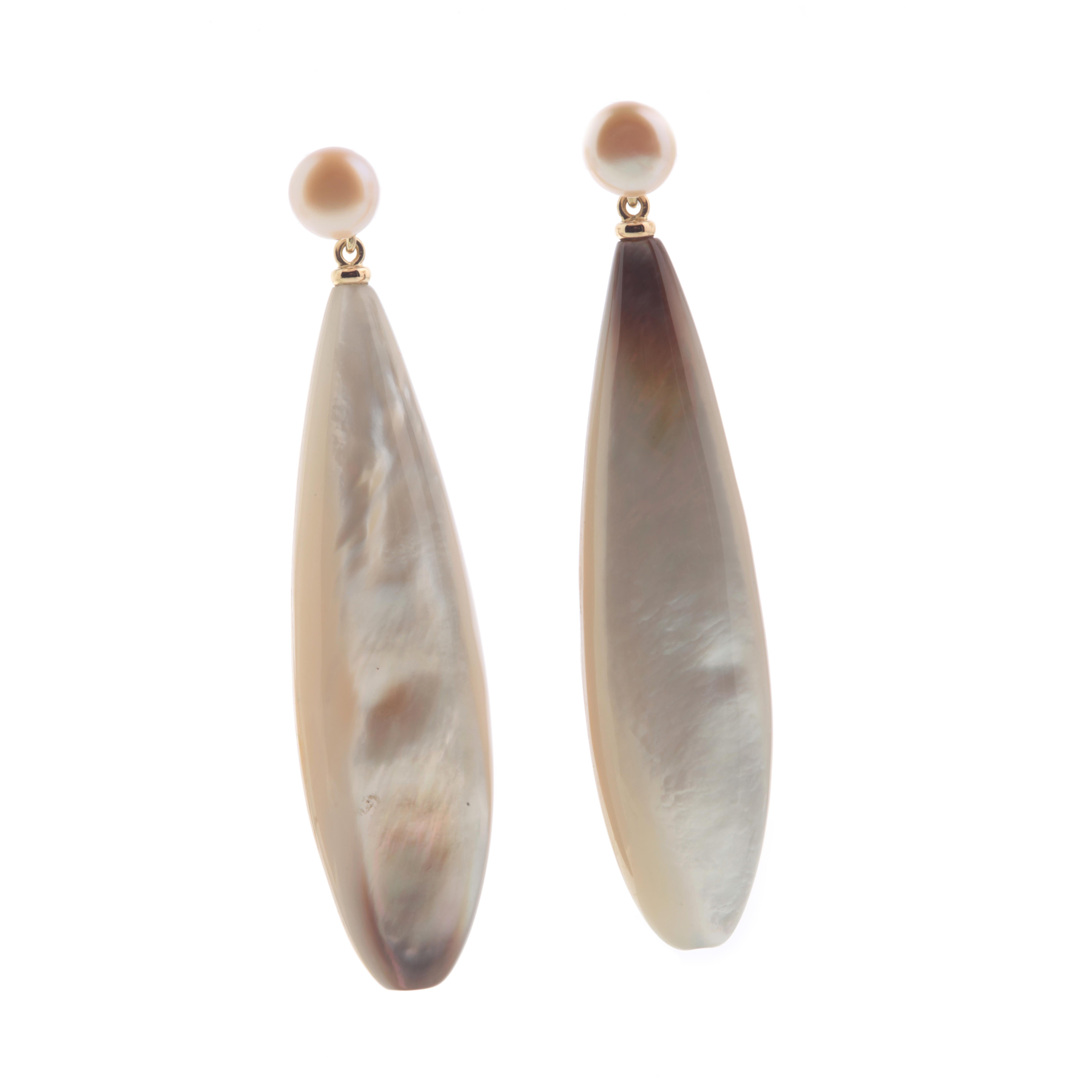 Intini Jewels 18 Karat Gold Pearl Mother of Pearl Drop Handmade Chic Earrings In New Condition For Sale In Milano, IT