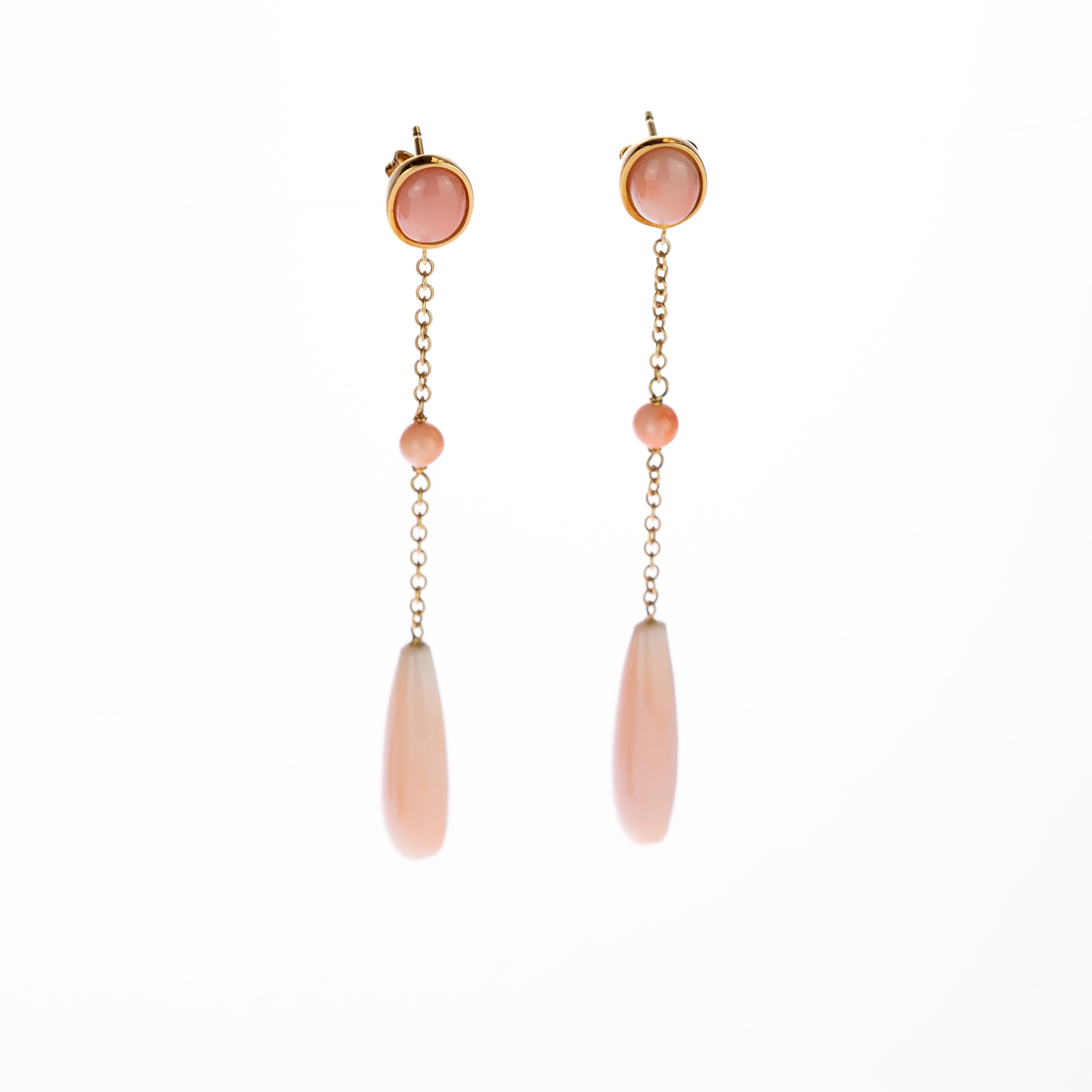Arts and Crafts Intini Jewels 18 Karat Gold Pink Coral Briolette Dangle Drop Stud Long Earrings For Sale