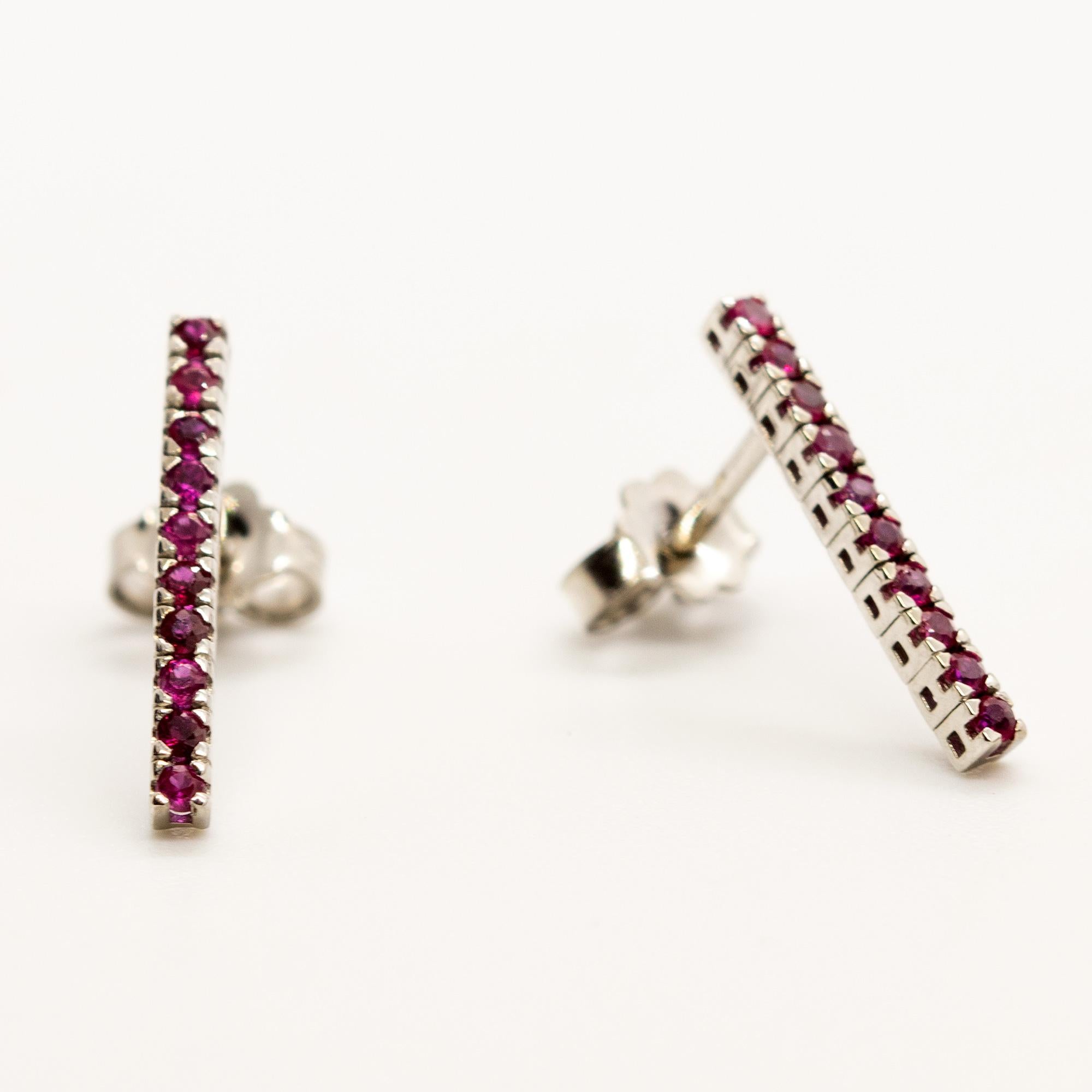 Intini Jewels, orecchini da tennis con rubini naturali in oro bianco 18 carati, Cocktail di rubini In condizioni Nuovo in vendita a Milano, IT