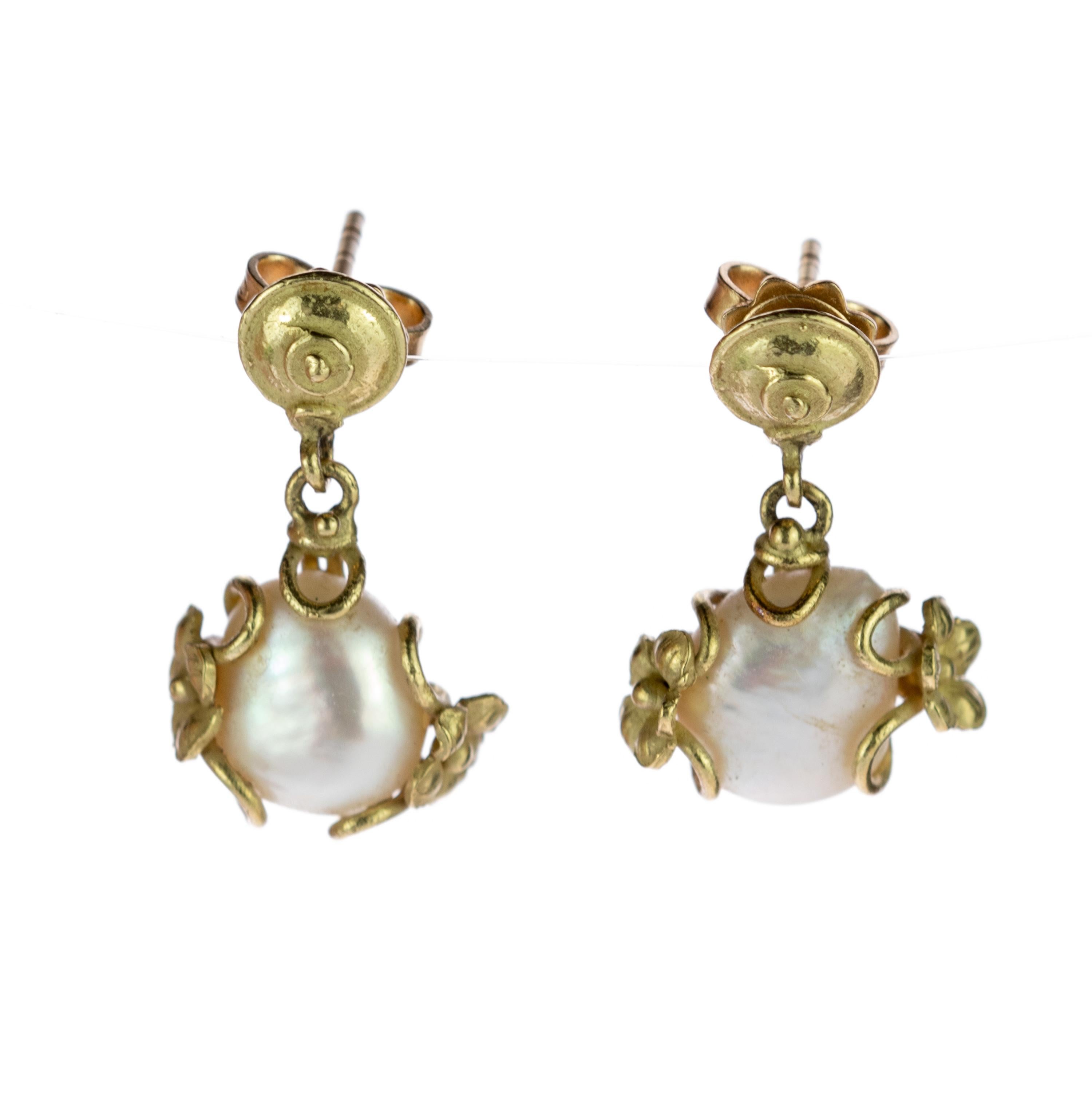 Intini Jewels 18 Karat Yellow Gold Flowers Freshwater Pearl Cocktail Earrings For Sale 2