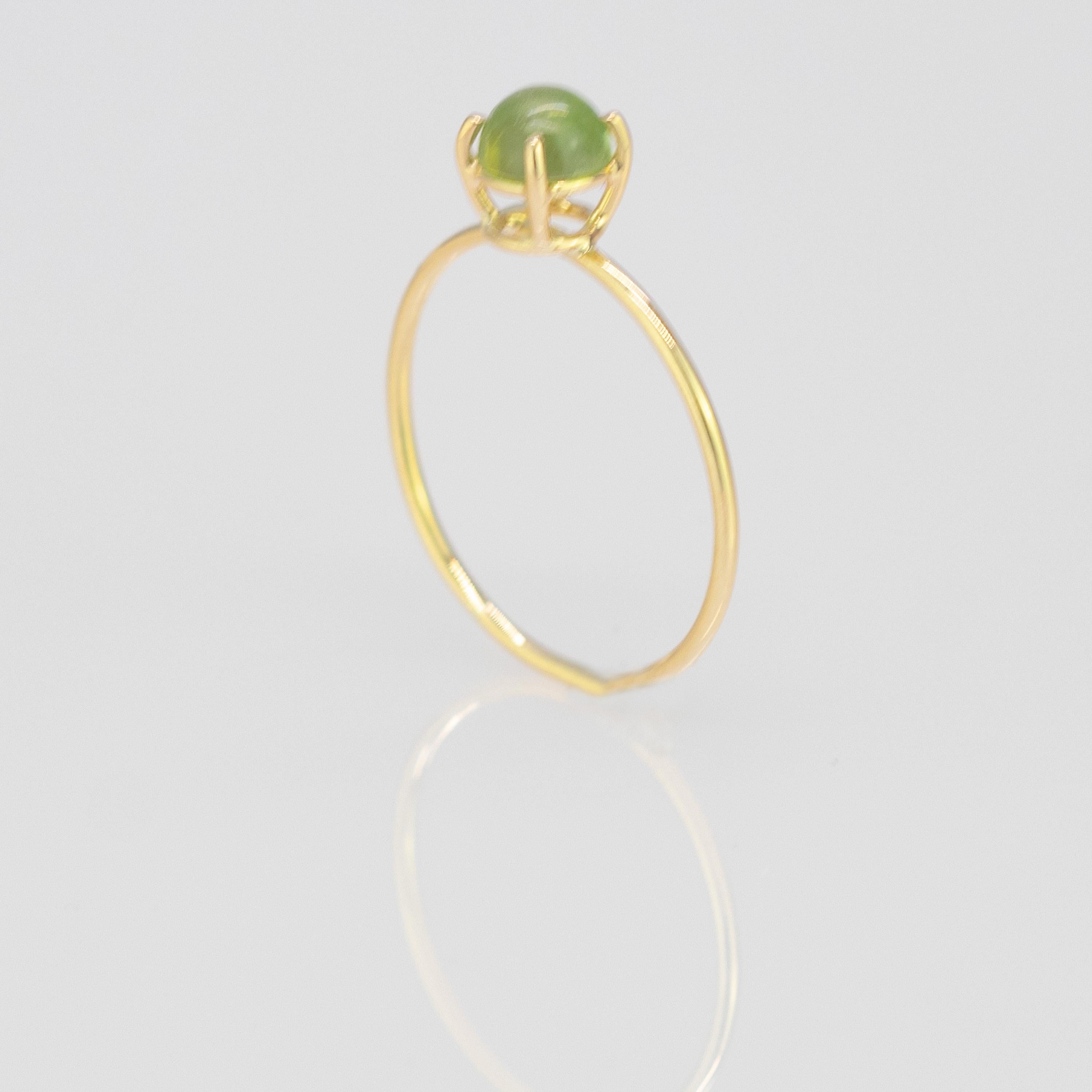 Intini Jewels 18 Karat Yellow Gold Natural Peridot Cabochon Cut Cocktail Ring In New Condition For Sale In Milano, IT