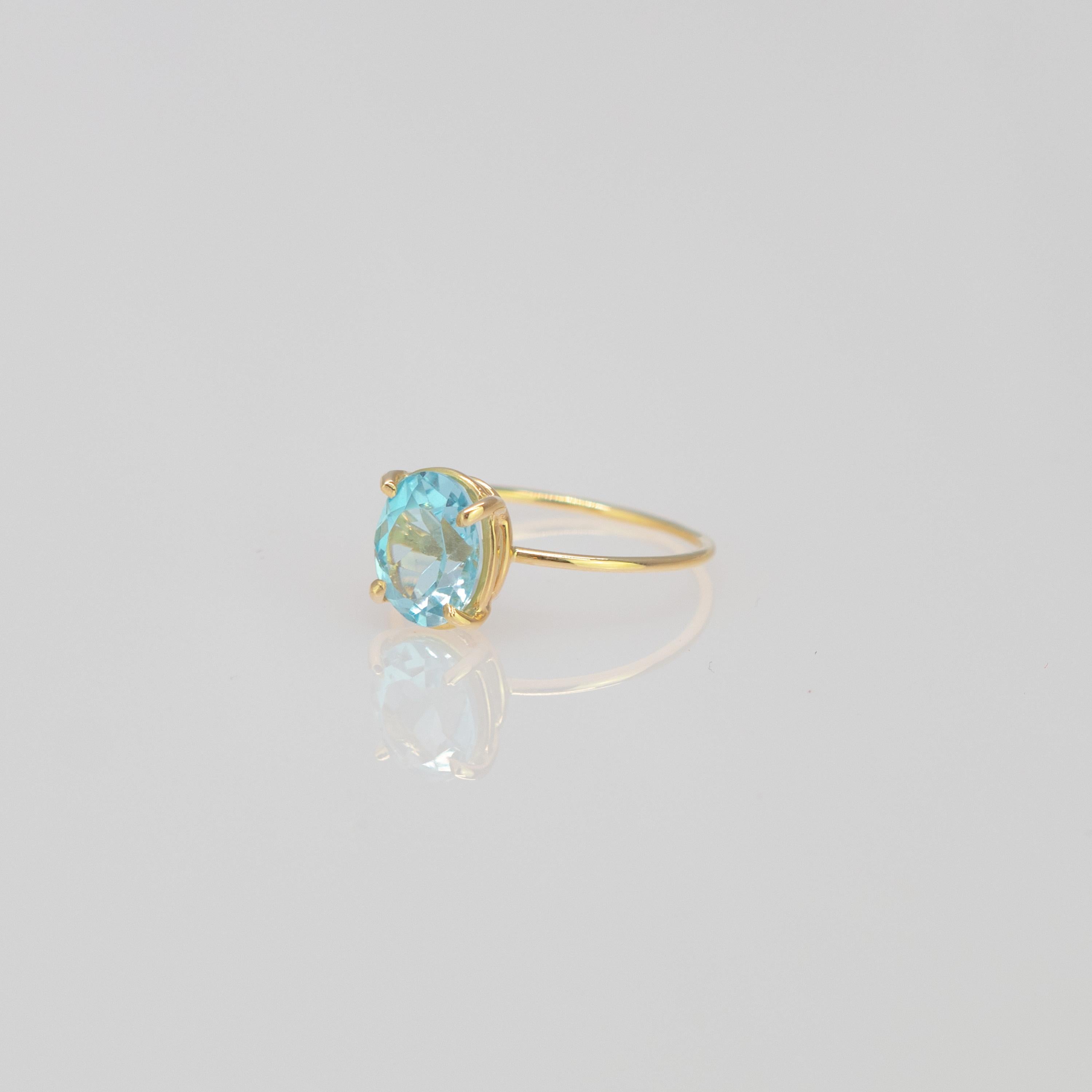 Oval Cut Intini Jewels 18 Karat Yellow Gold Oval 2 Carat Topaz Cocktail Handmade Ring For Sale