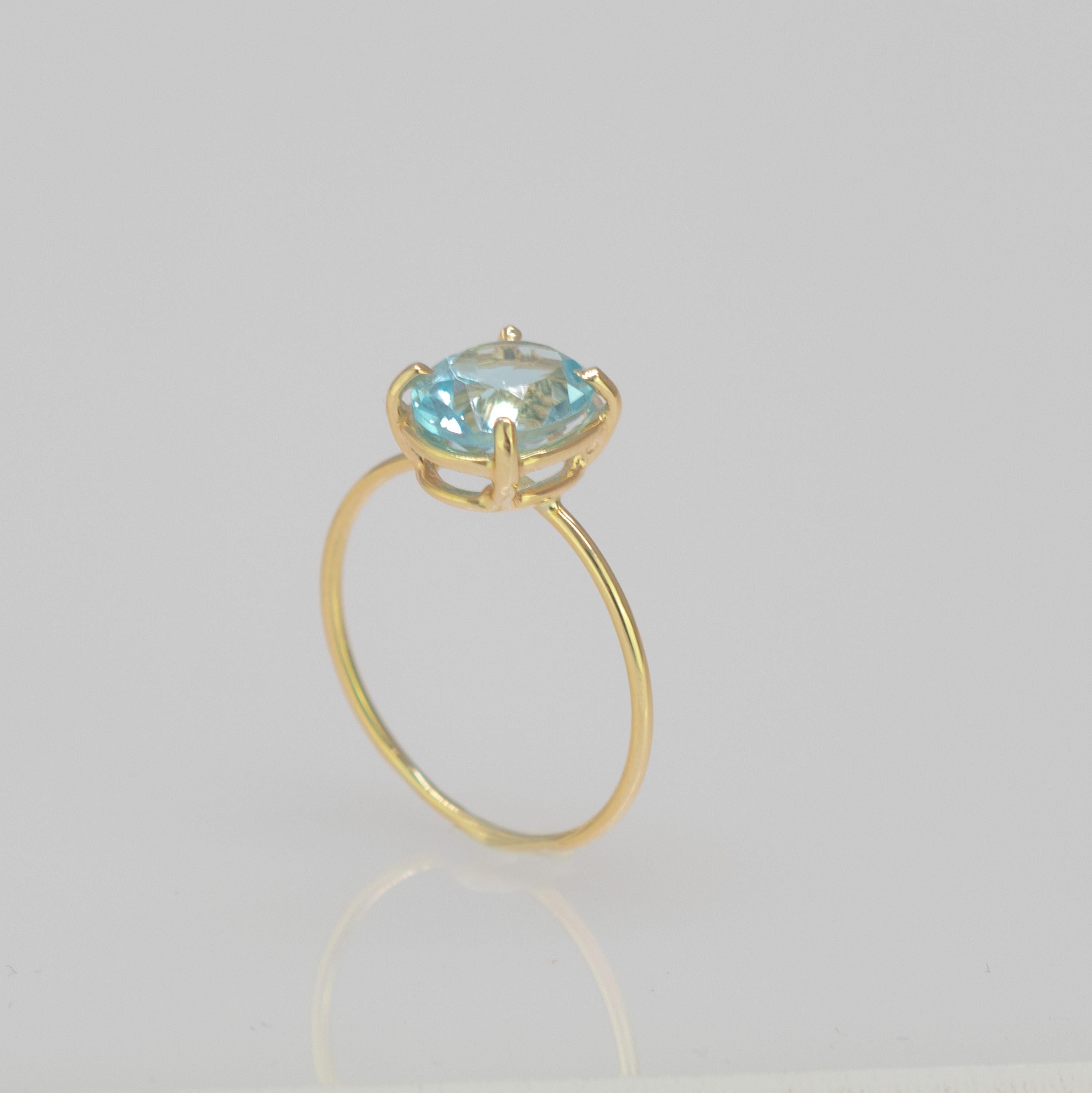 Women's or Men's Intini Jewels 18 Karat Yellow Gold Oval 2 Carat Topaz Cocktail Handmade Ring For Sale