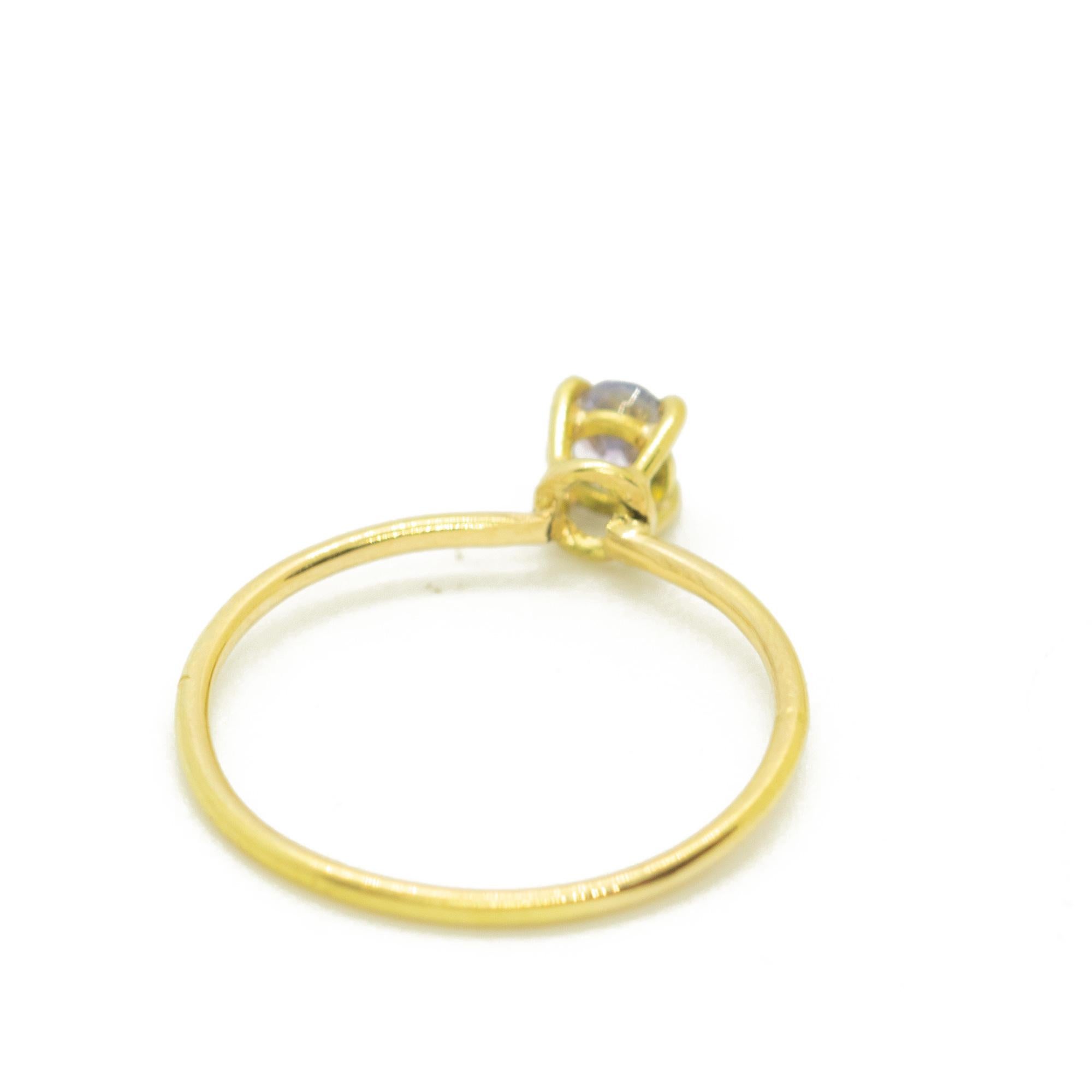 Intini Jewels Cocktail-Midi-Ring aus 18 Karat Gelbgold mit blauem Saphir im Ovalschliff im Zustand „Neu“ im Angebot in Milano, IT