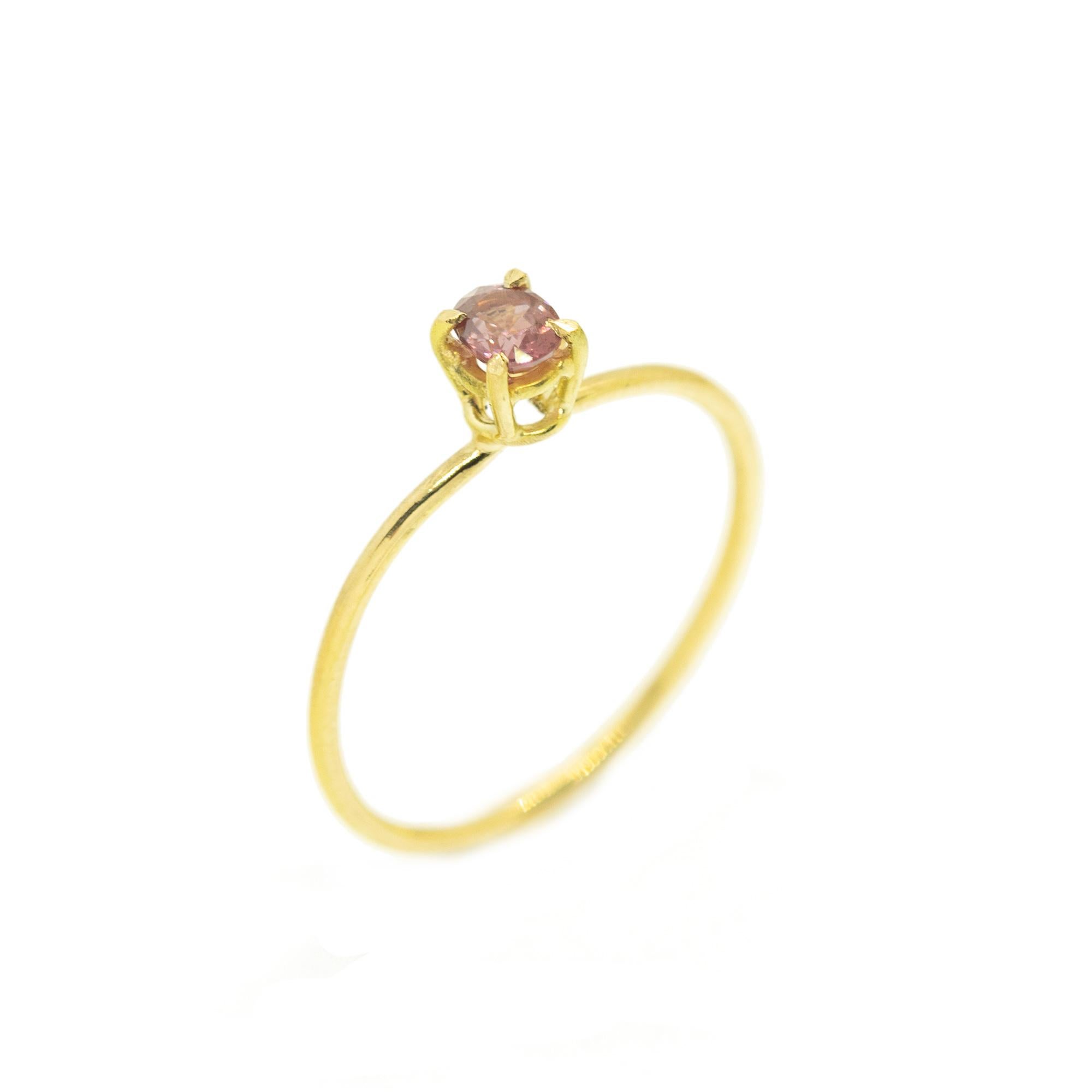 Moderne Intini Jewels, bague cocktail midi cocktail en or jaune 18 carats avec saphir rose taille ovale en vente