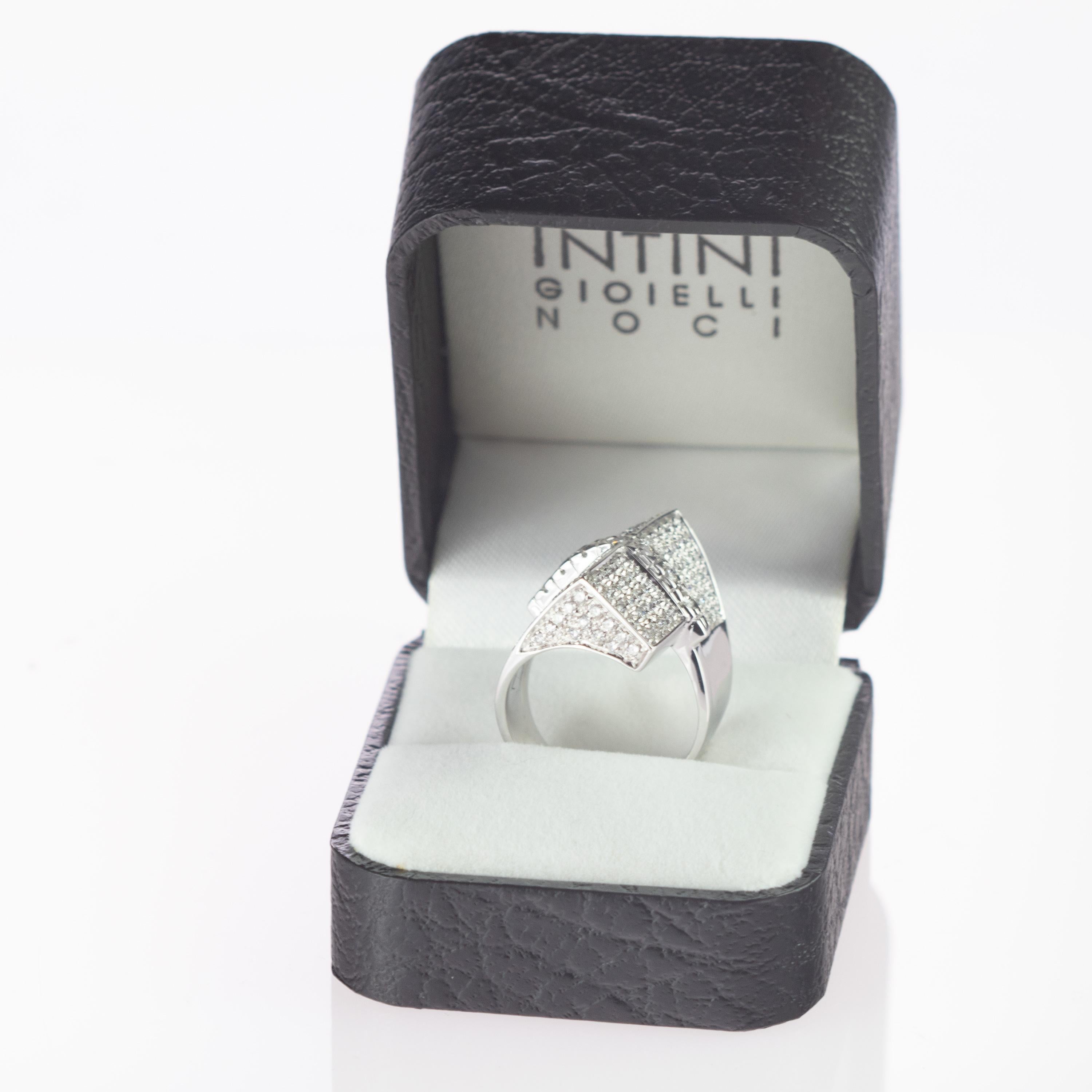 Intini Jewels 2,17 Pave di diamanti in oro bianco 18 carati - Anello geometrico da cocktail in vendita 1