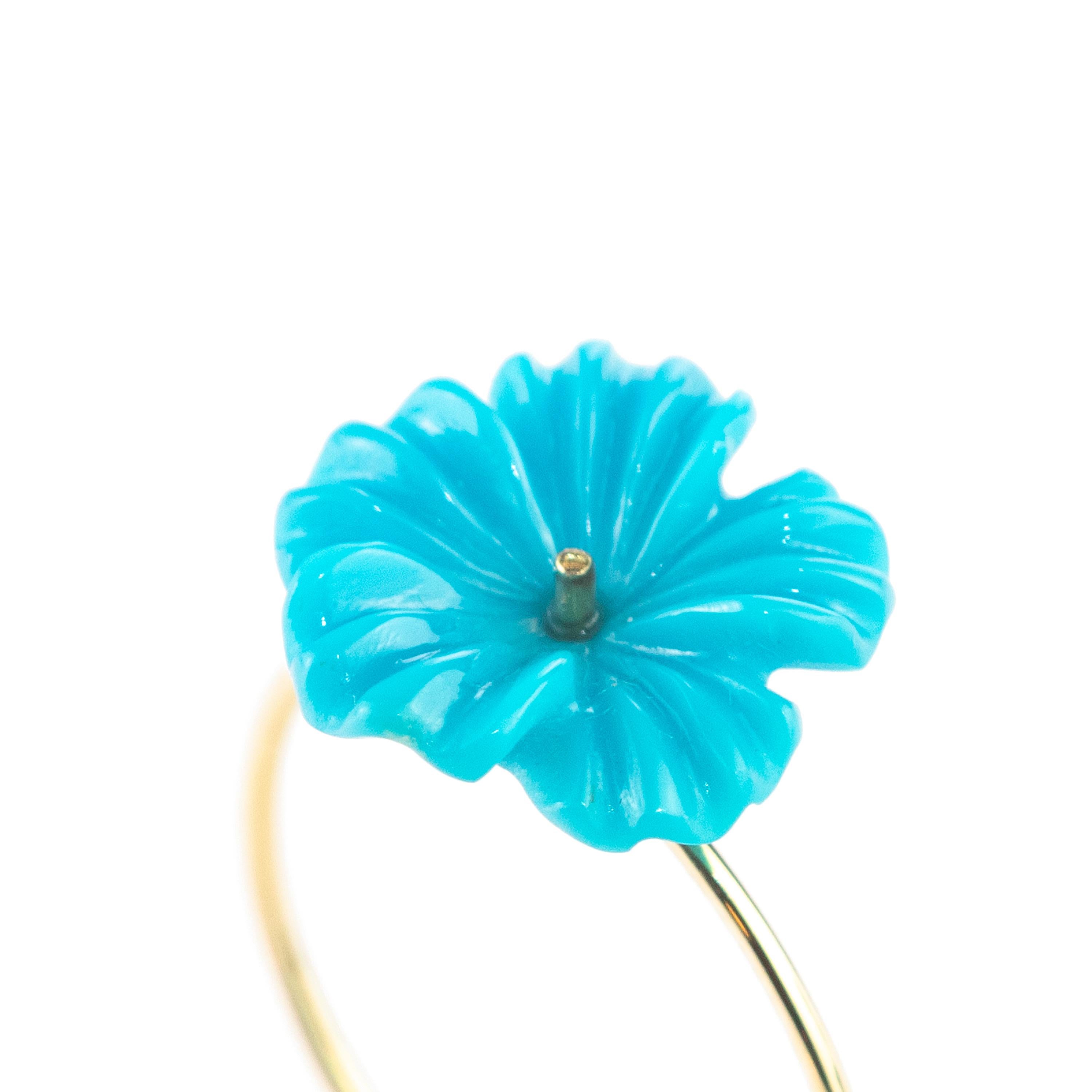 Arts and Crafts Intini Jewels Bague fille sculptée en or 9 carats avec fleurs en turquoise naturelle de 3,5 carats en vente