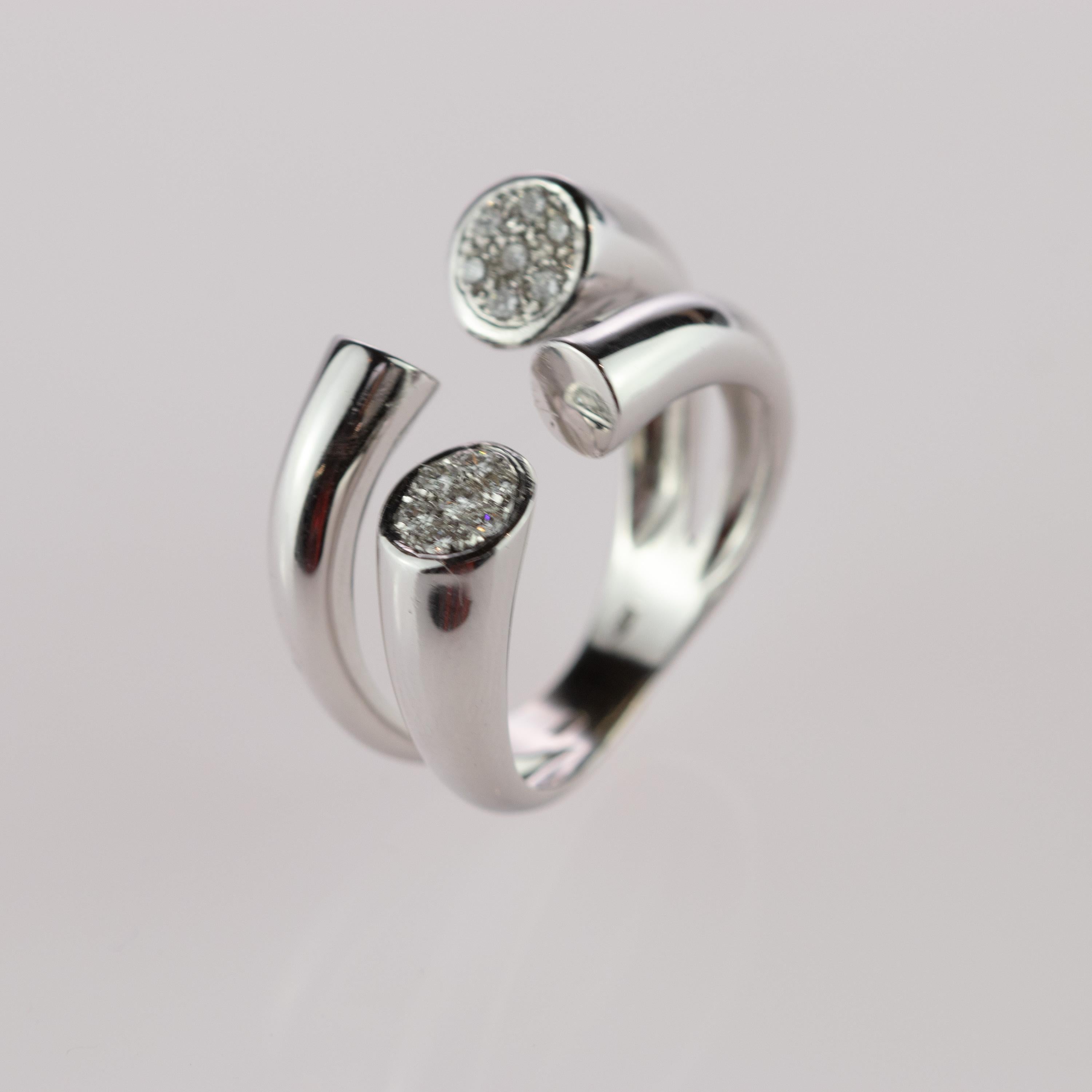 Art Deco Intini Jewels 4 Open Tube Set Diamond 18 Karat White Gold Cluster Handmade Ring For Sale