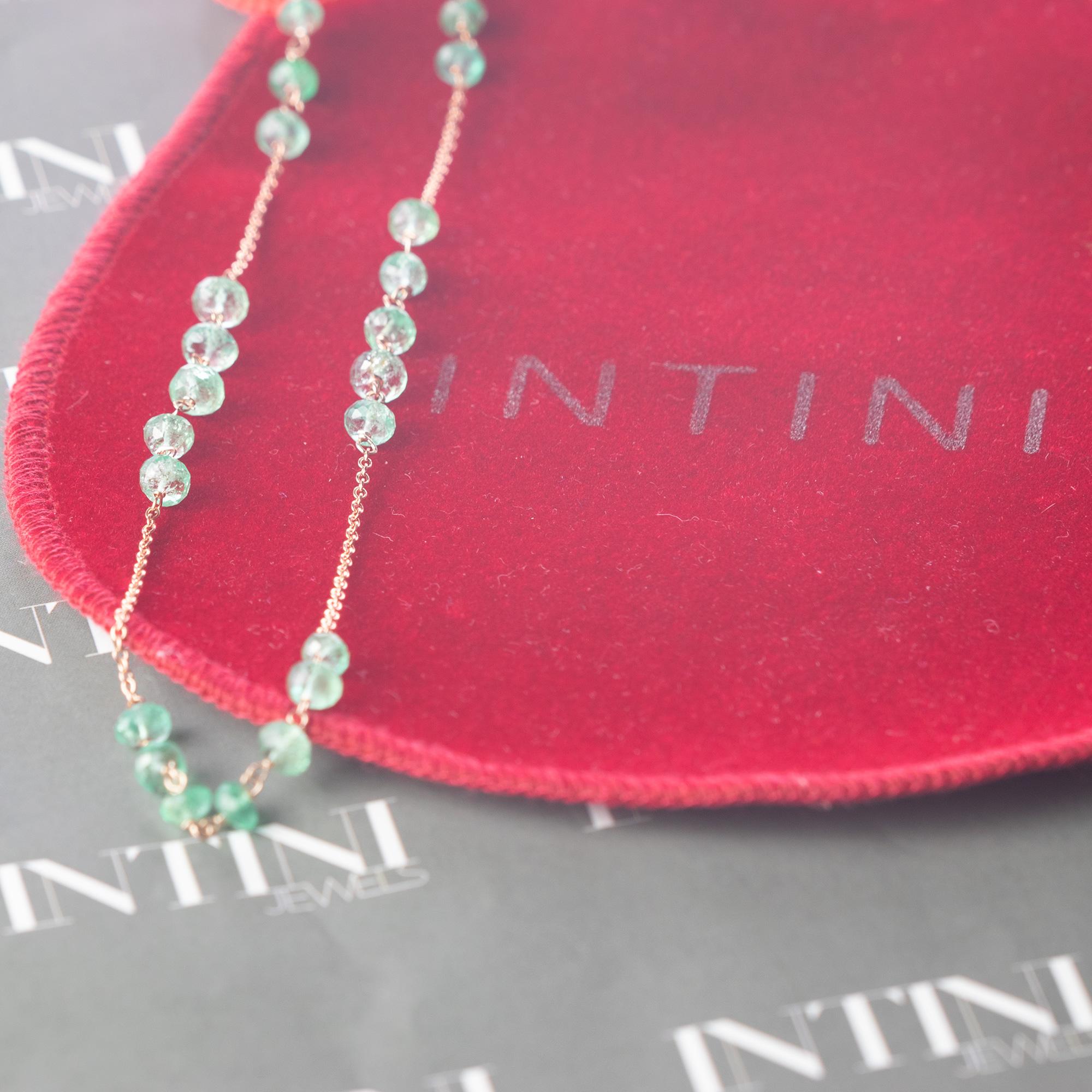 Intini Jewels, collana fatta a mano con catena d'oro 9 carati e perline di smeraldo a rondelle In condizioni Nuovo in vendita a Milano, IT