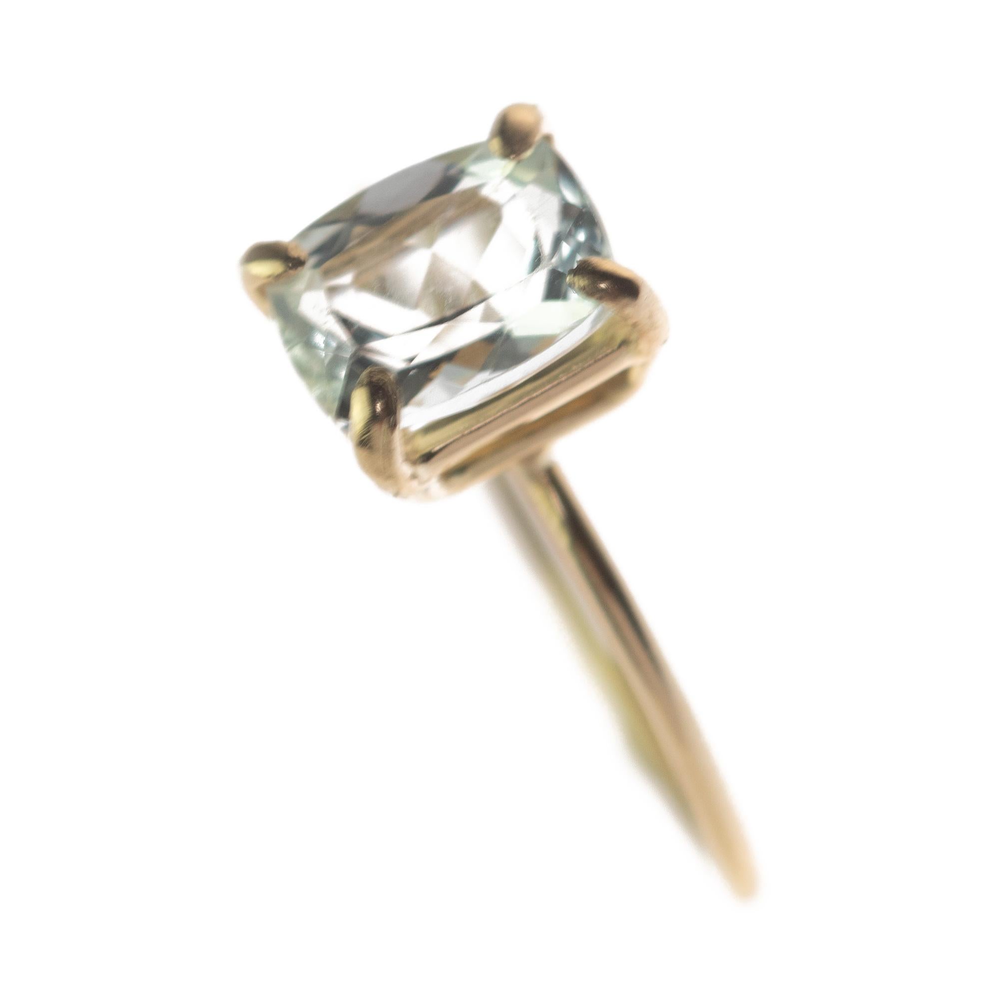 Moderne Intini Jewels Bague cocktail chic en or jaune 9 carats et aigue-marine, faite à la main en vente