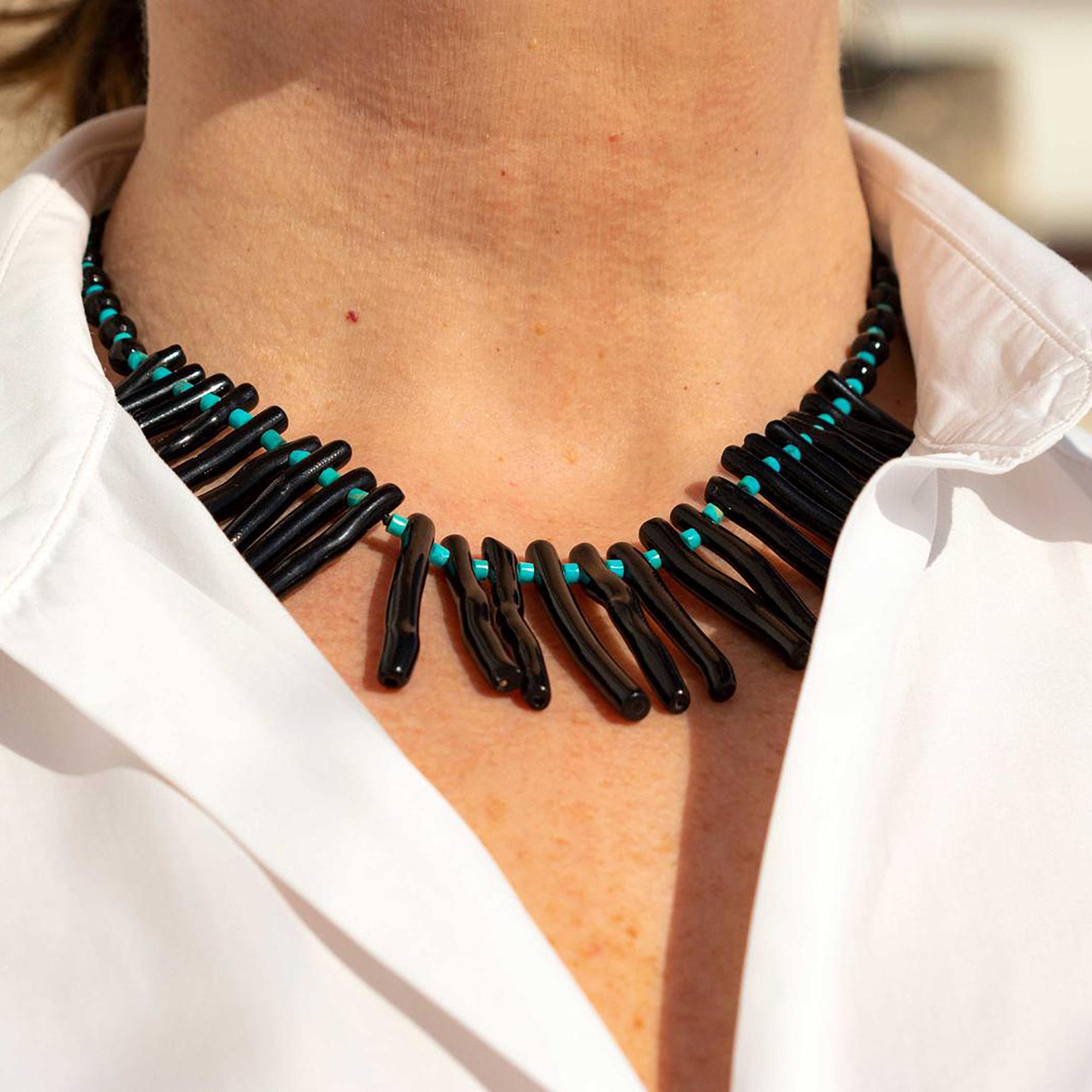 Intini Jewels Collier de perles bohème fait à la main avec branches d'agate et turquoise naturelle en vente 1