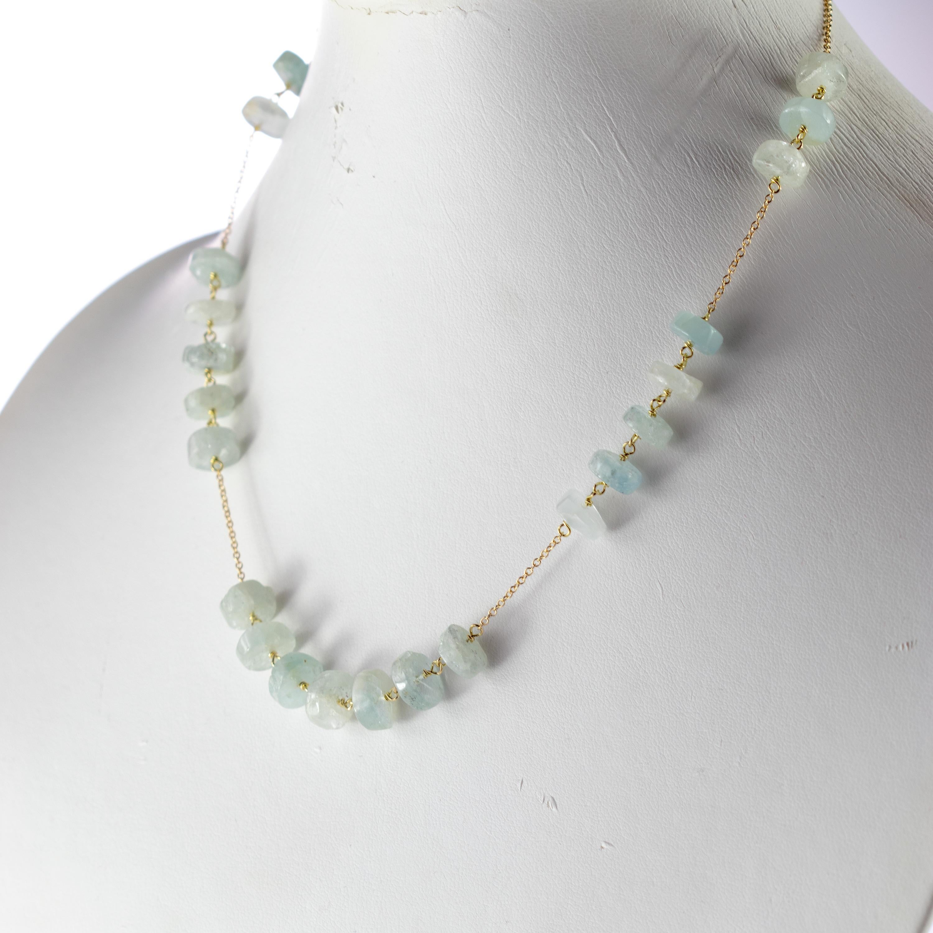 Art nouveau Intini Jewels, collier fait main en or jaune 18 carats avec rondelles d'aigue-marine et chaîne en vente