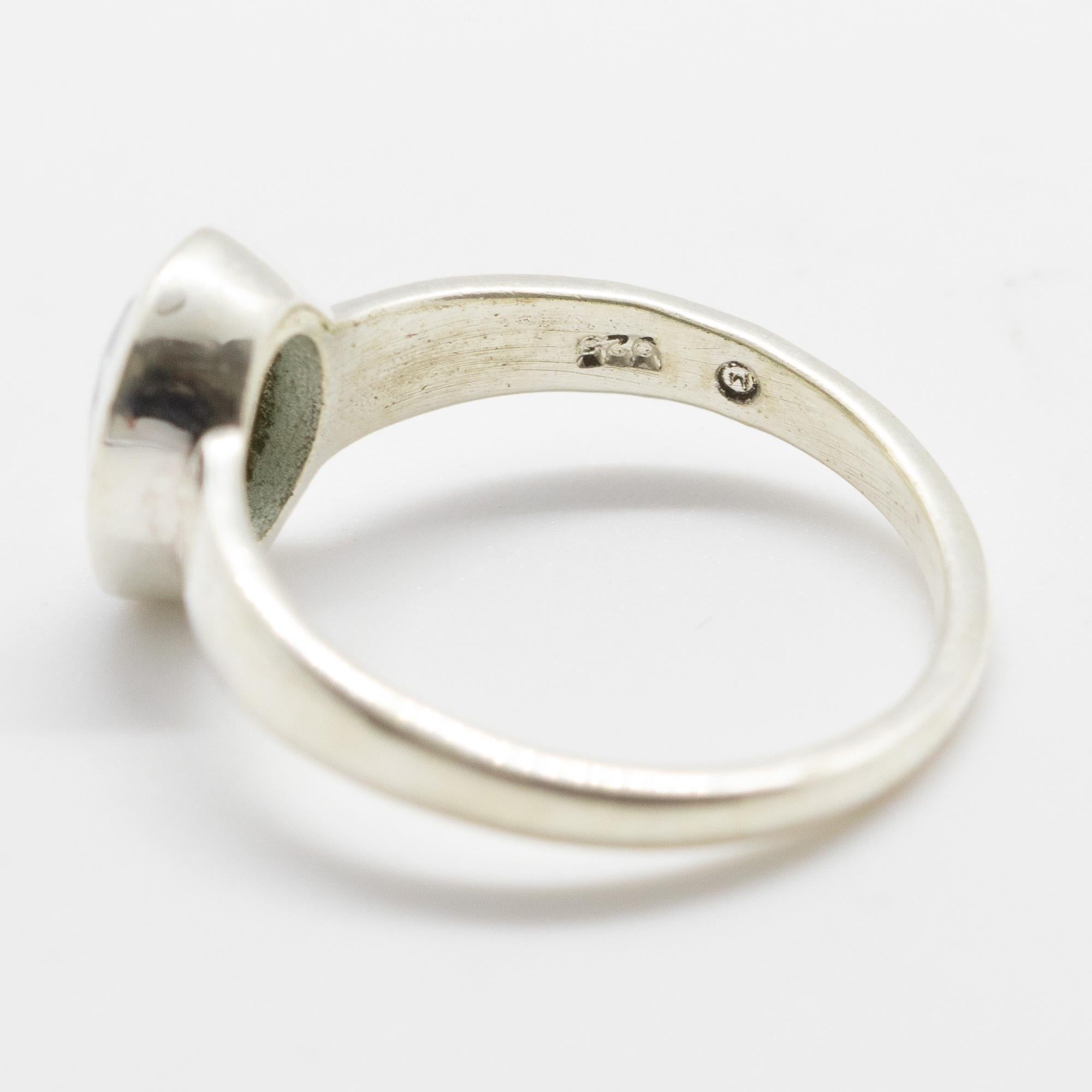 Ovaler Cocktailring von Intini Jewels mit blauem Schweizer Topas und Edelsteinen in Sterlingsilber-Lünette im Zustand „Neu“ im Angebot in Milano, IT