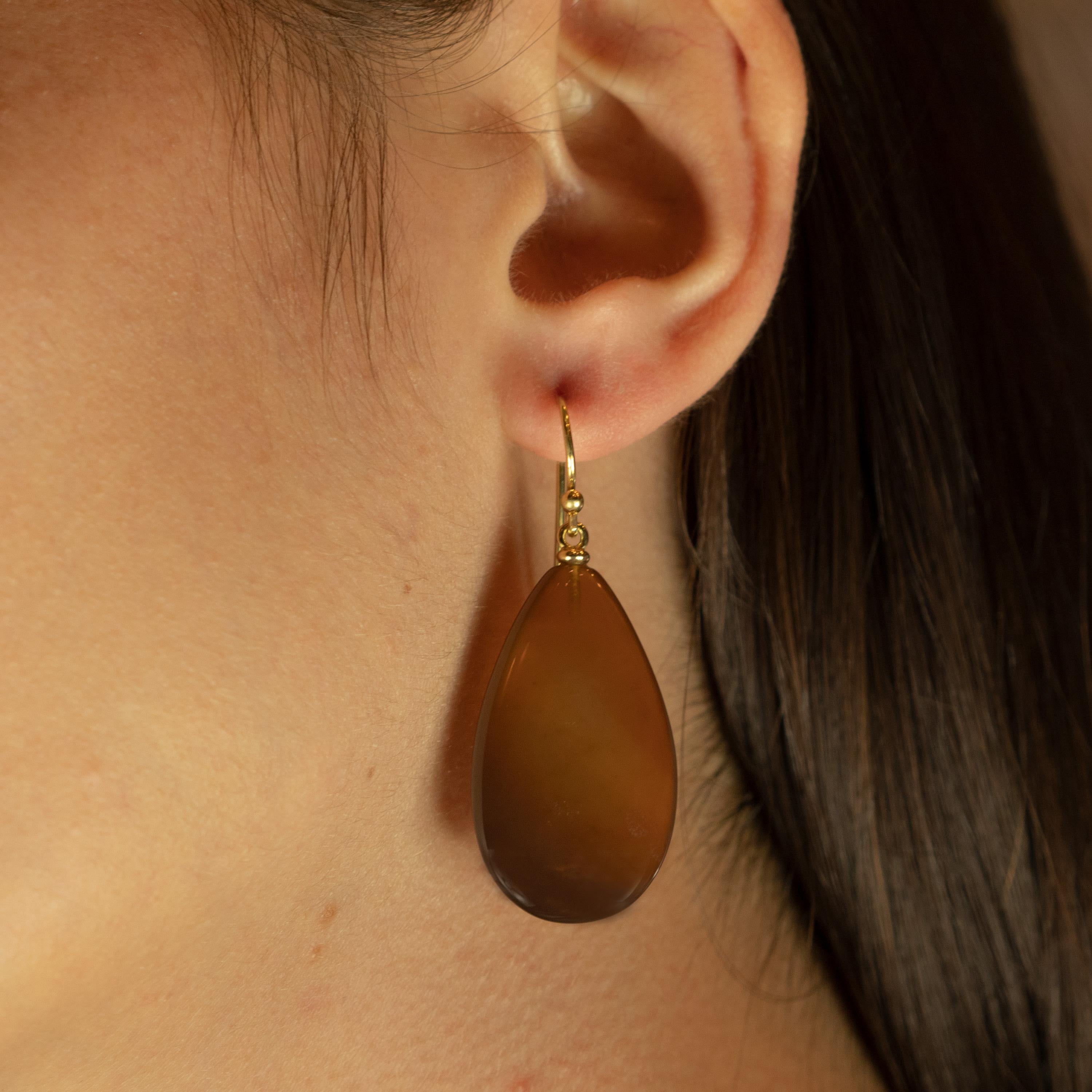 Artisan Intini Jewels Brown Agate 18 Karat Yellow Gold Chain Tear Drop Crafted Earrings For Sale