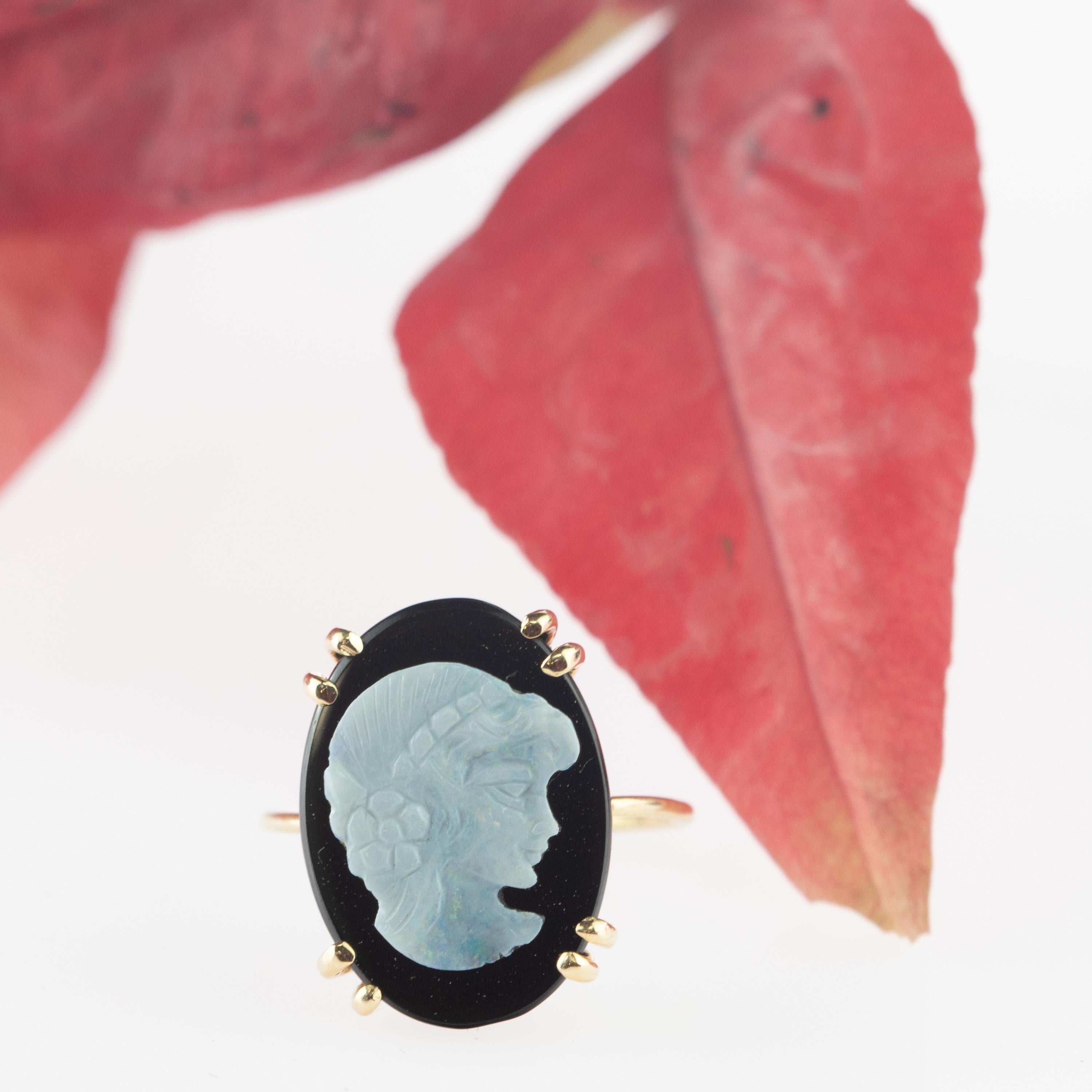 Intini Jewels Cammeo Ópalo Ágata Oval 18 Kilates Oro Amarillo Cóctel Anillo Moderno en Nuevo estado para la venta en Milano, IT