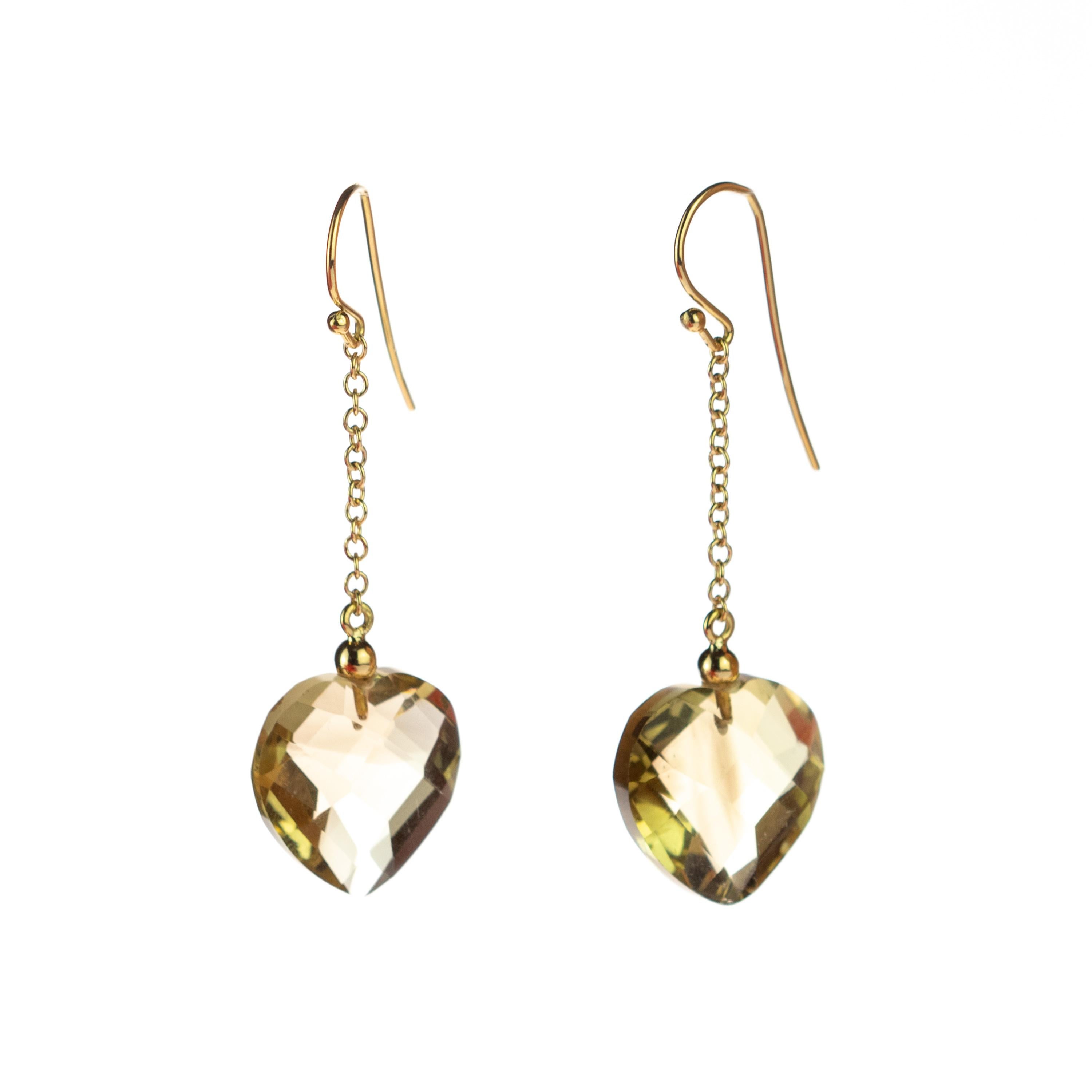 Take love with you everywhere! These breathtaking Citrine Lemon Quartz earrings have a sweet design and the most precious stones. These drop dangle earrings are the perfect glamorous jewelry for a daily occasion. A 18 karat yellow long delicate