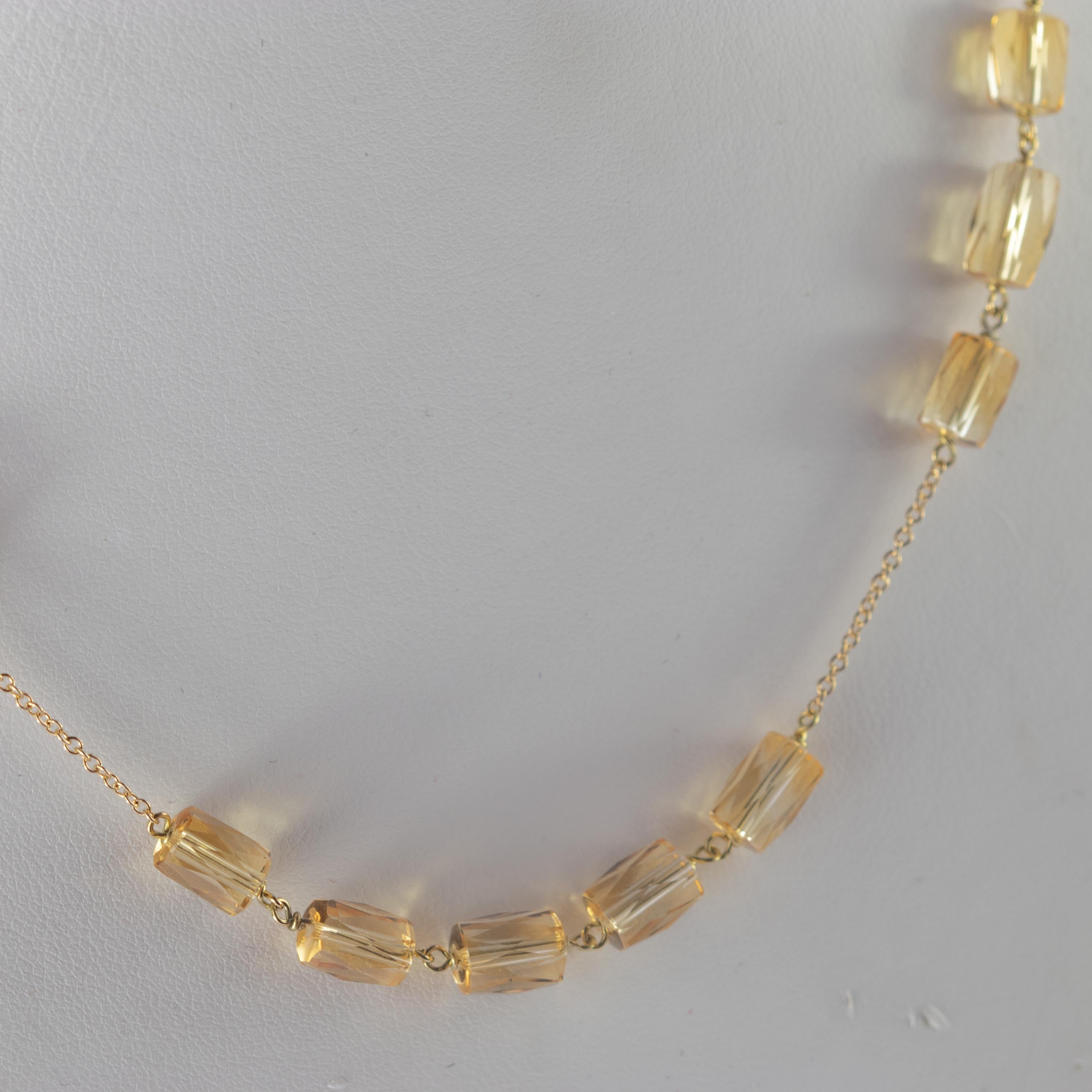 IIntini Jewels signature quality on a modern and contemporary design jewel.

Thirteen gems of top quality pure citrine quartz embellish a delicate 18 karat yellow gold chain necklace.
 
An elegant touch of glamour at your fingertips. Let yourself be