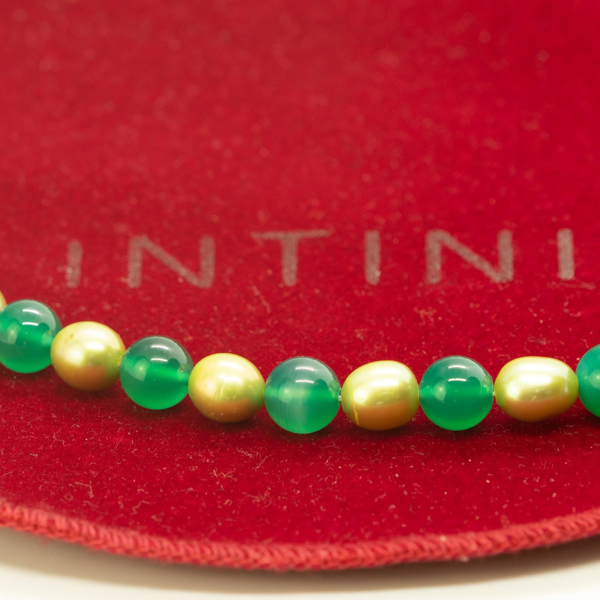 Intini Jewels Collana in oro Boho Chic Deco con perle verdi colorate e quarzo 18 carati In condizioni Nuovo in vendita a Milano, IT