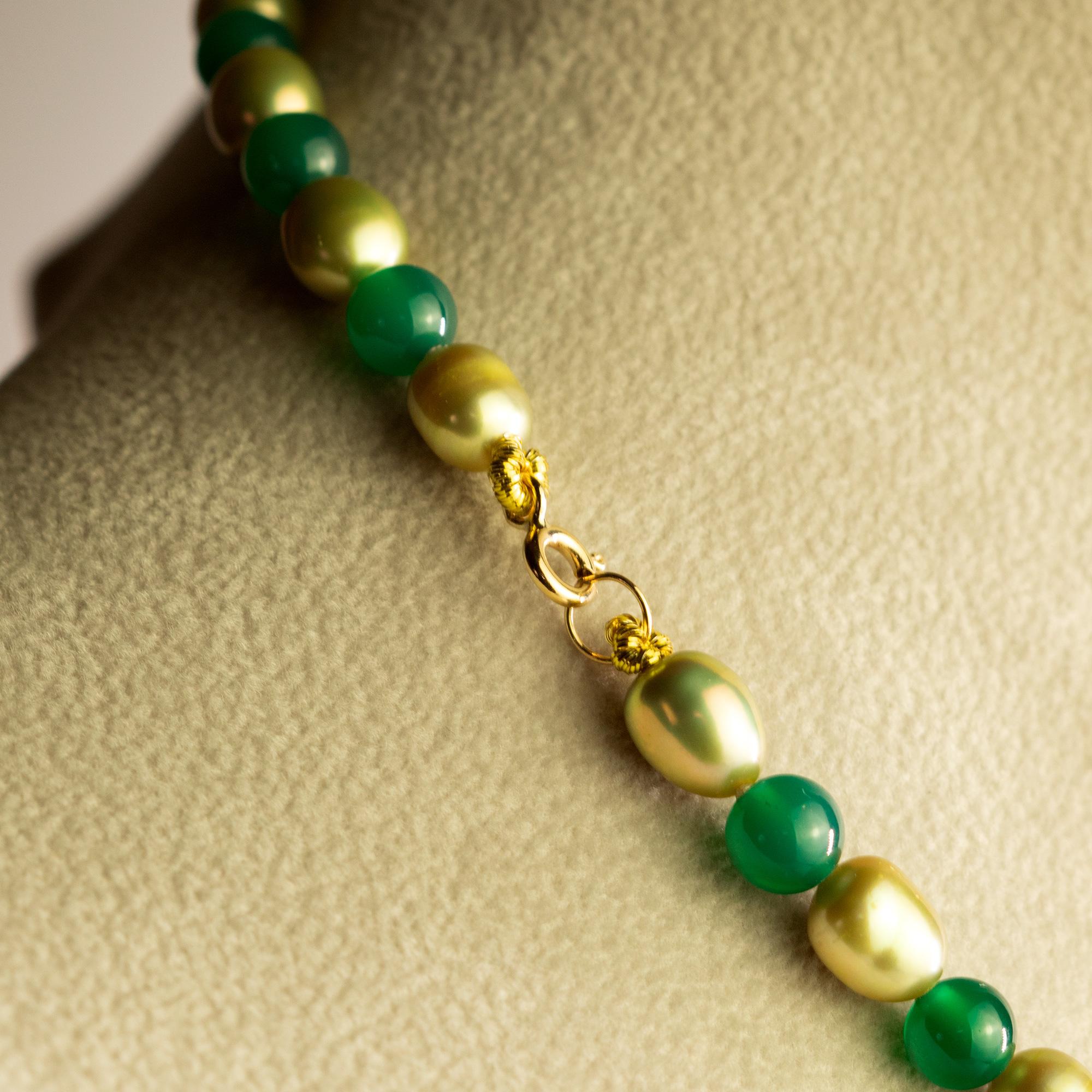 Art Nouveau Intini Jewels Coloured Pearls Green Quartz Gold Boho Chic Deco Pearl Necklace For Sale