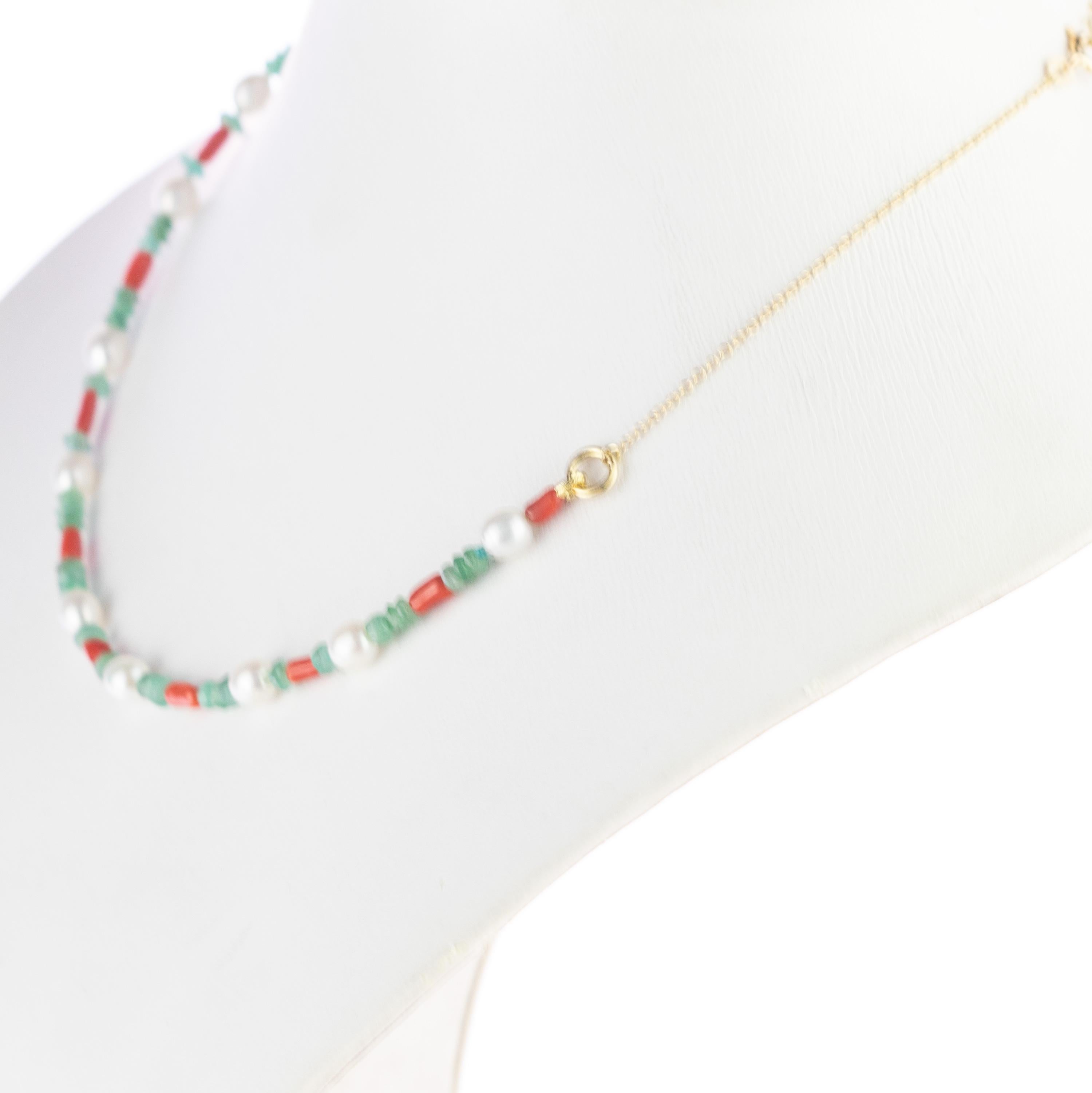 Modern Intini Jewels Coral Emeralds Mother of Pearl 14 Karat Gold Chain Chic Necklace For Sale