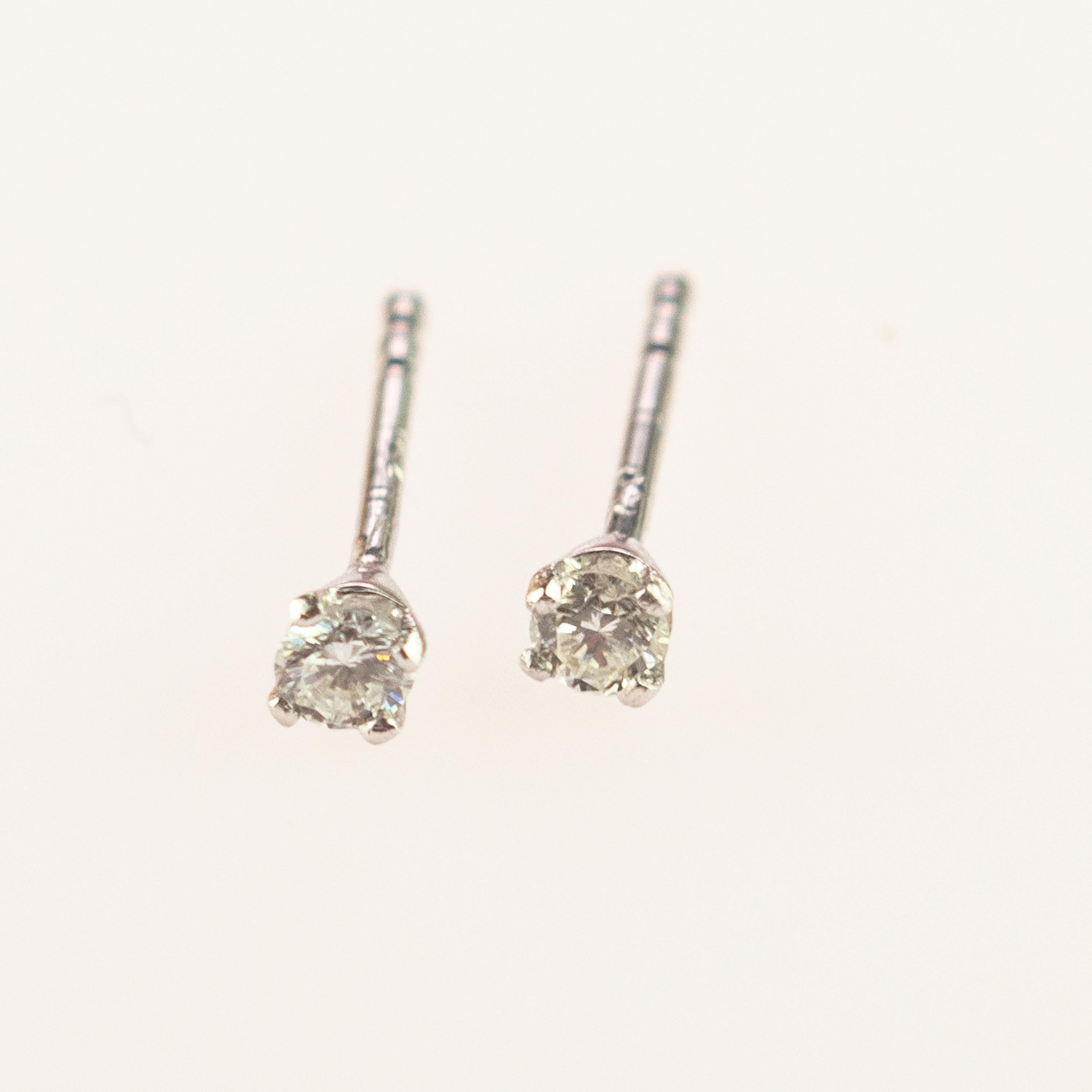 Taglio brillante Intini Jewels Orecchini da cocktail con diamante punto luce in oro bianco 18 carati in vendita