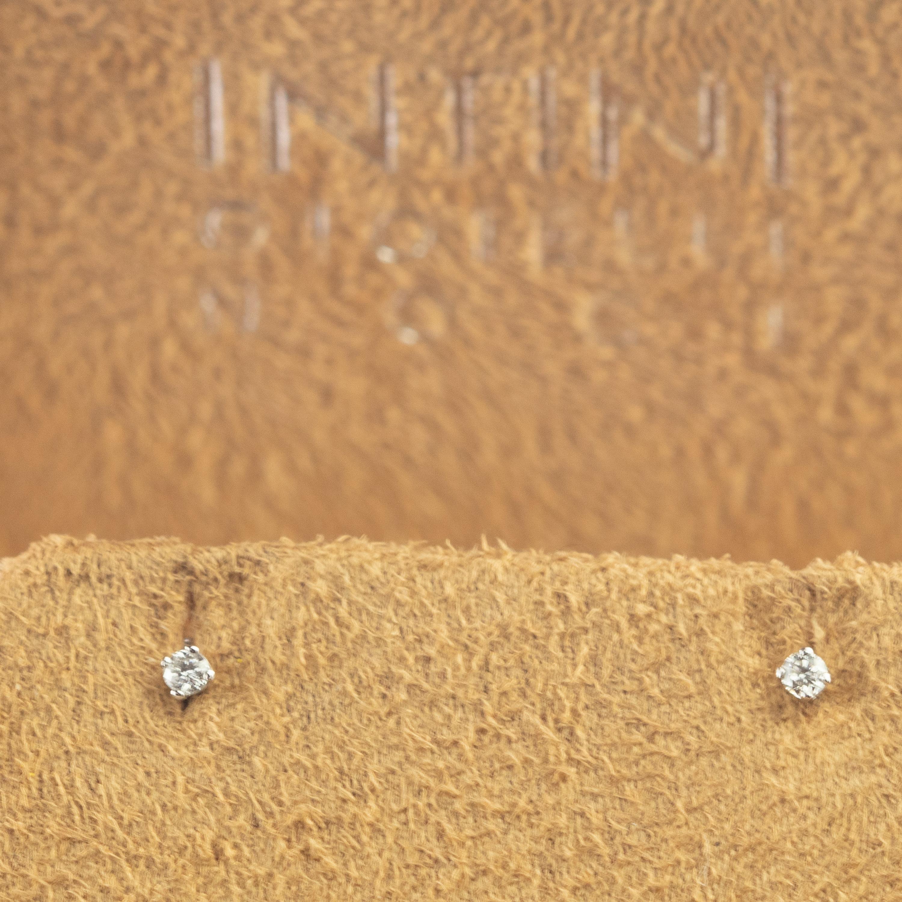 Intini Jewels Orecchini da cocktail con diamante punto luce in oro bianco 18 carati in vendita 1