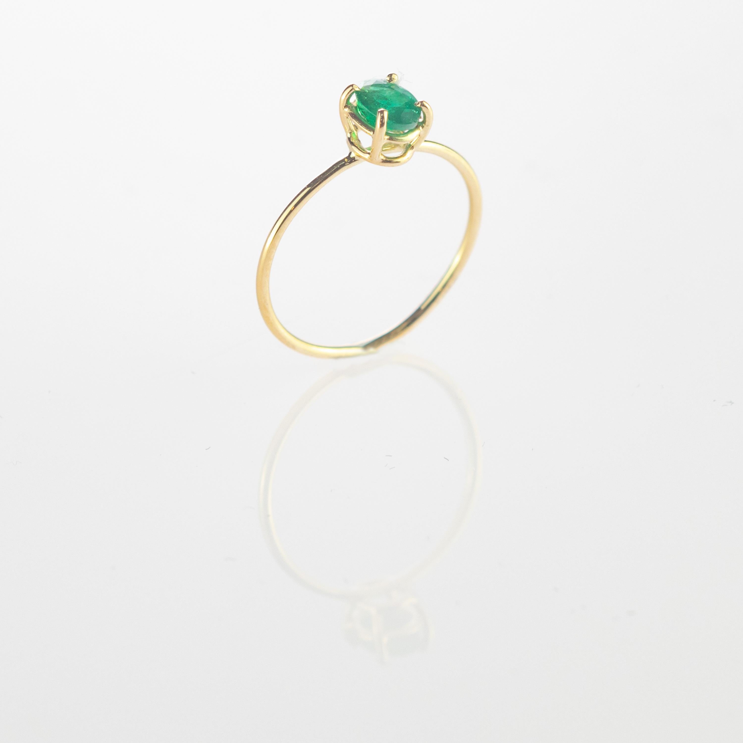 Intini Jewels Emerald Oval 18 Karat Gold Cocktail Solitaire Handmade Chic Ring In New Condition For Sale In Milano, IT