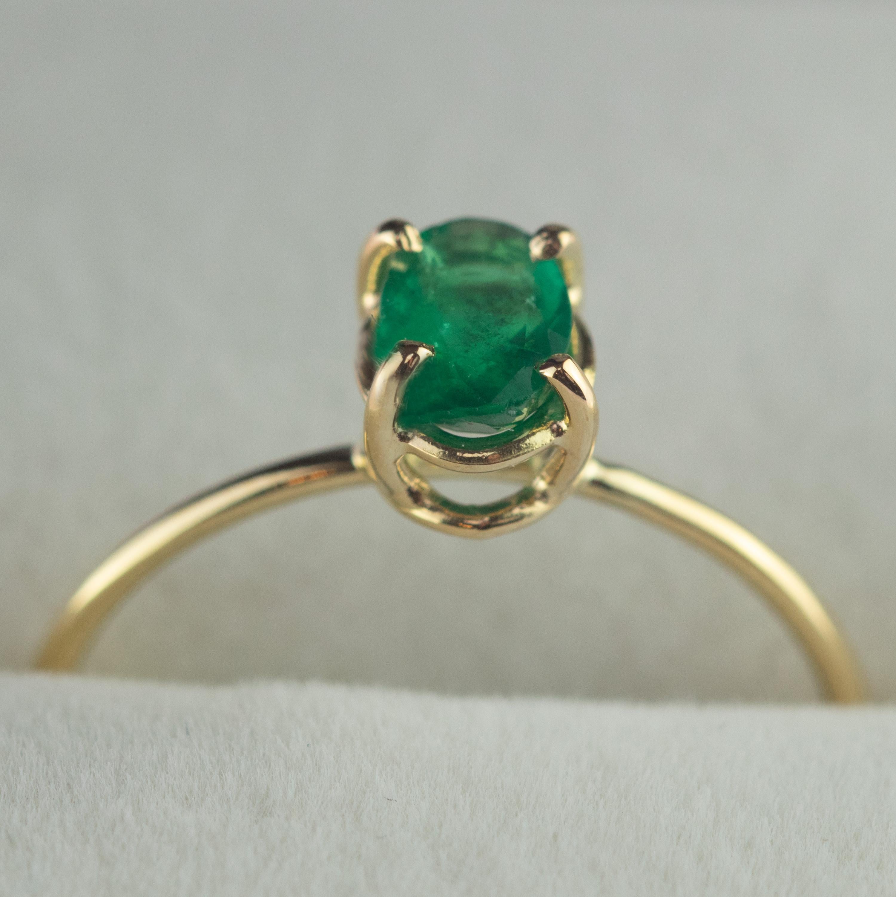 Intini Jewels Emerald Oval 18 Karat Gold Cocktail Solitaire Handmade Chic Ring For Sale 2