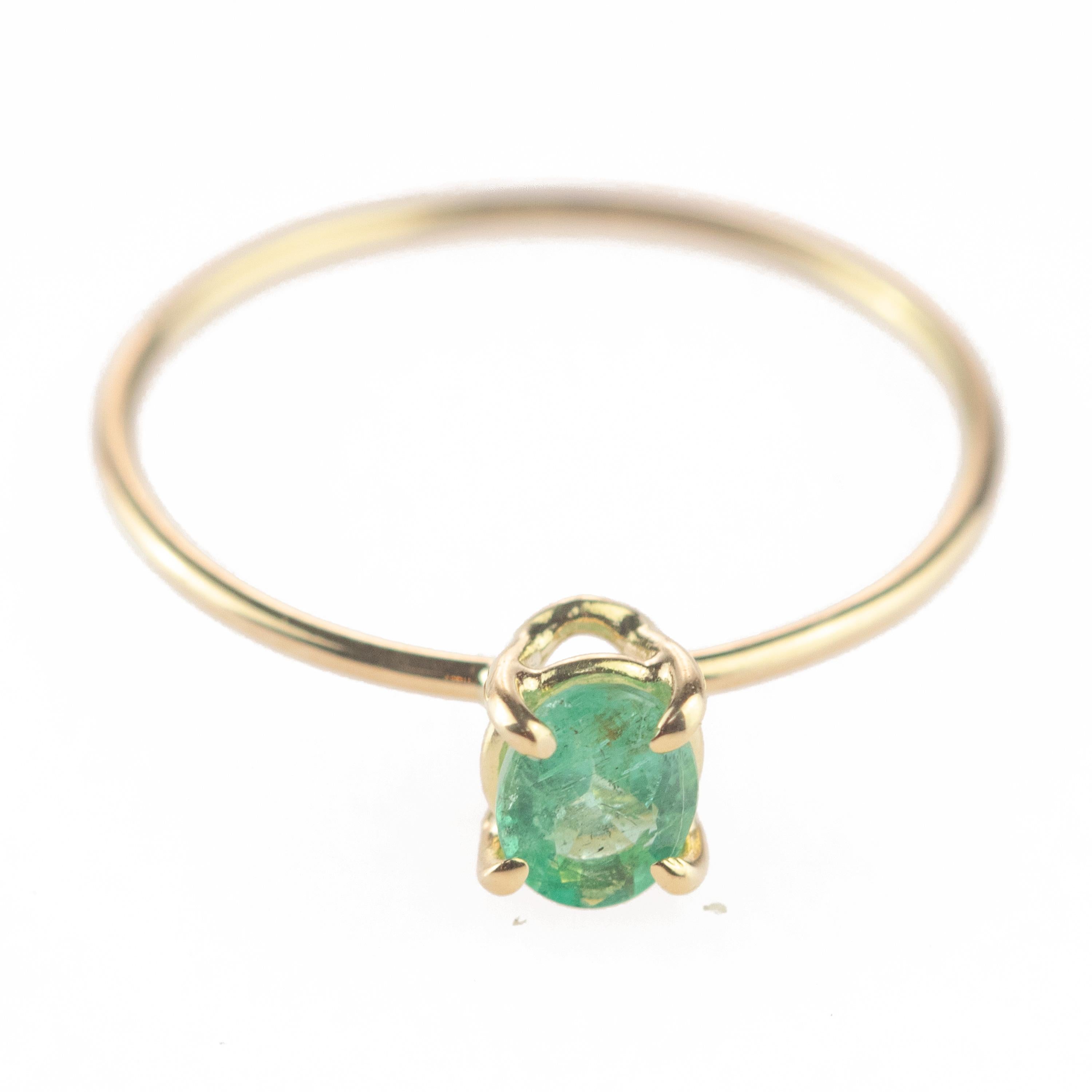 Retro Intini Jewels Emerald Oval 9 Karat Gold Cocktail Band Handmade Chic Ring For Sale