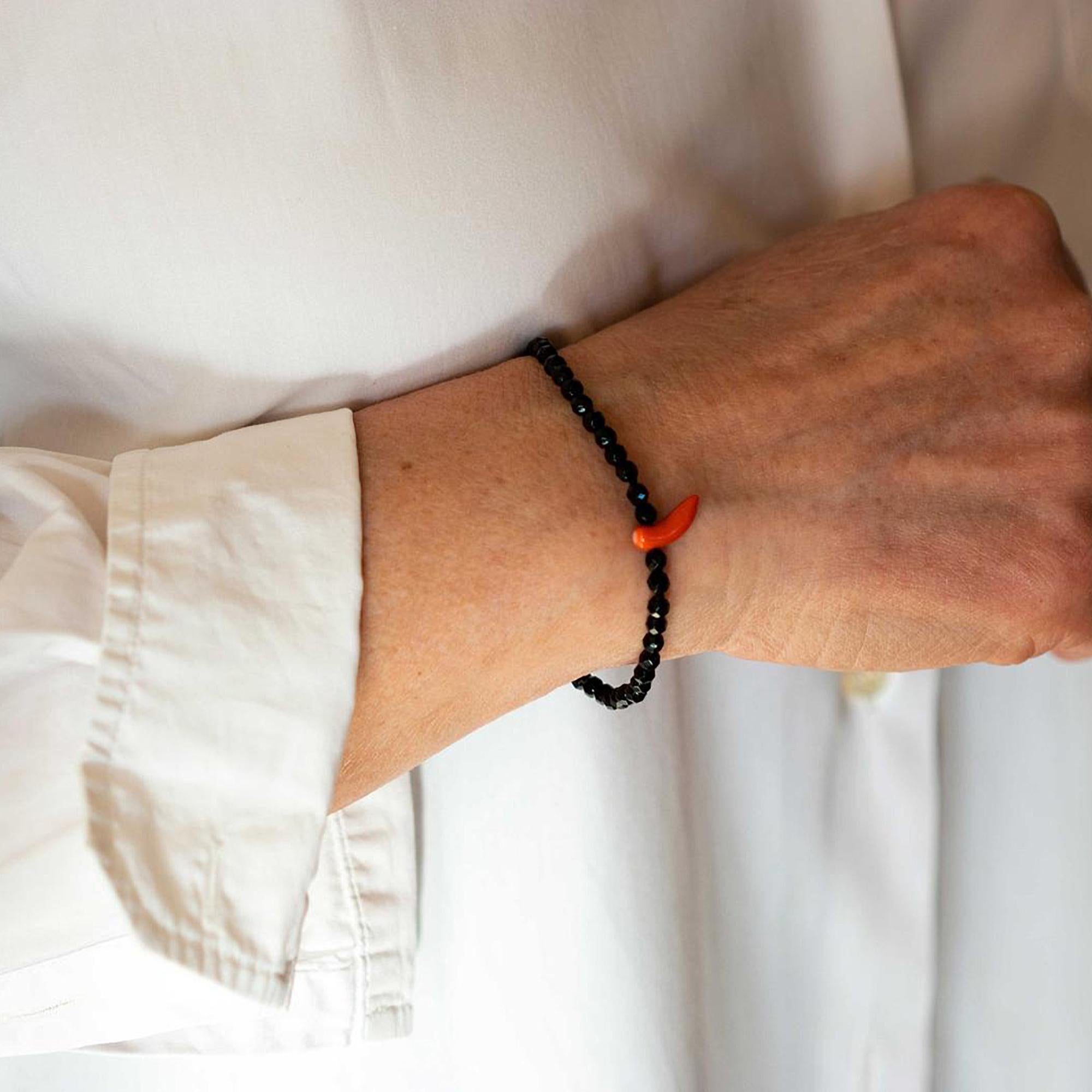 Intini Jewels Pulsera de ágata facetada, coral, cuerno y cuentas de plata de ley en Nuevo estado para la venta en Milano, IT