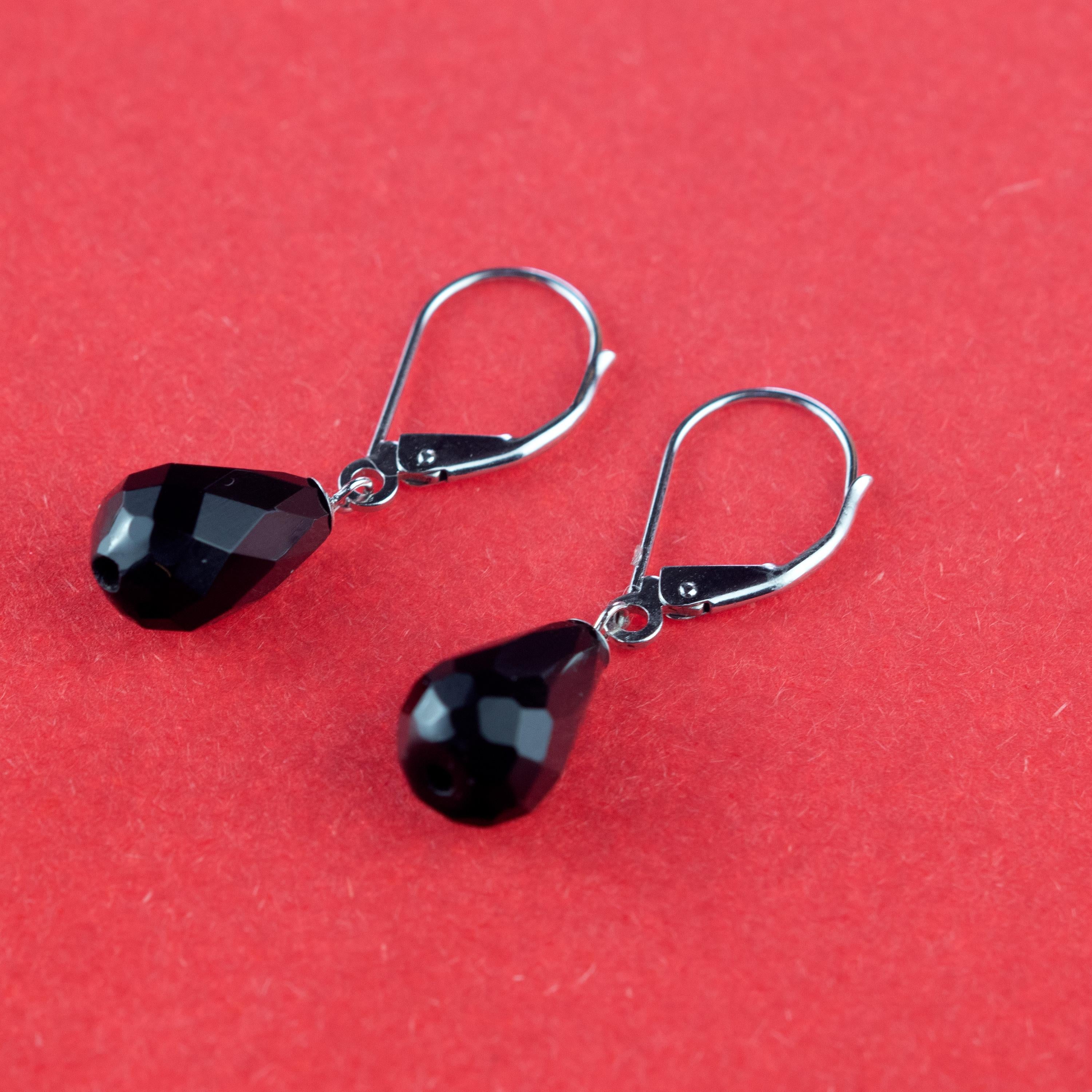 Romantic Intini Jewels Faceted Agate Drop 18 Karat White Gold Drop Leverback Earrings For Sale