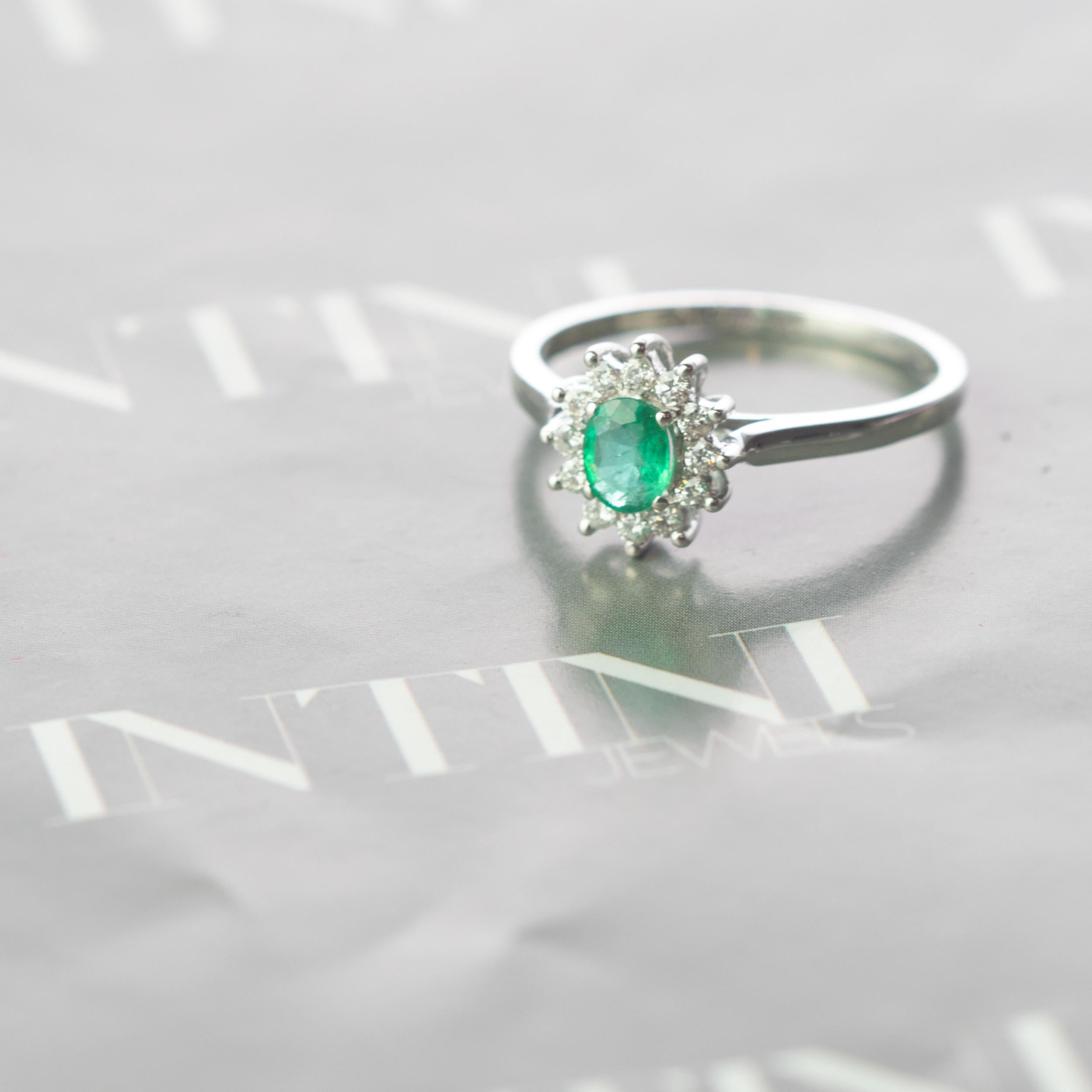 Dietini Juwelen Facettierter Smaragd Oval Diamant 18 Karat Weißgold Edwardianischer Ring im Zustand „Neu“ im Angebot in Milano, IT