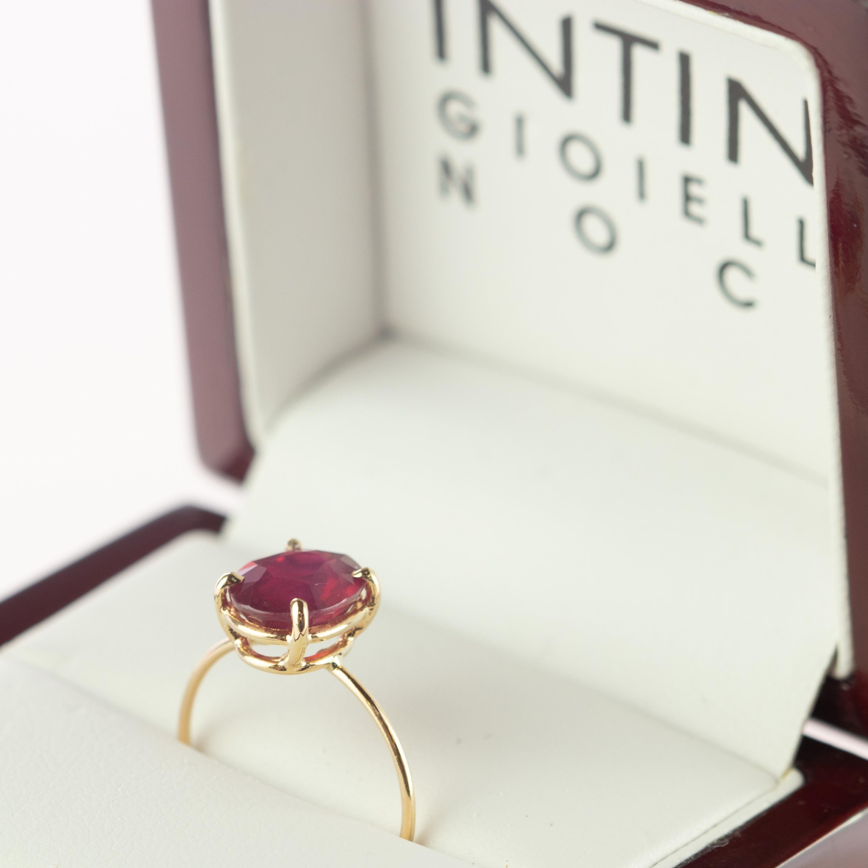 This extraordinary faceted ruby (2.5 carats) ring. This artwork is for a fresh, young and modern woman. All artfully set and crafted in 18k yellow gold to create this stunning piece of jewelry.  Handmade band ring. Summer and chic jewel
 
The ruby