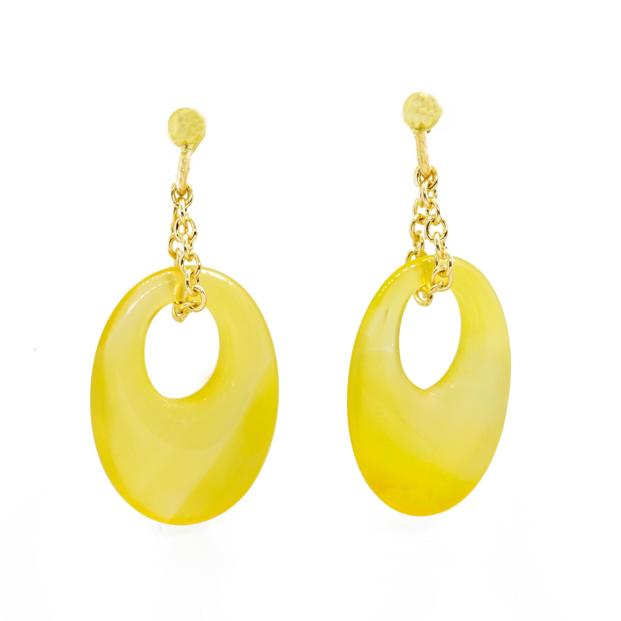 Intini Jewels signature quality on a modern and contemporary design jewel. 

An elegant touch of glamour at your fingertips. Let yourself be tempted by a unique Made in Italy style.

Youthful and colourful earrings for your daily dose of style and