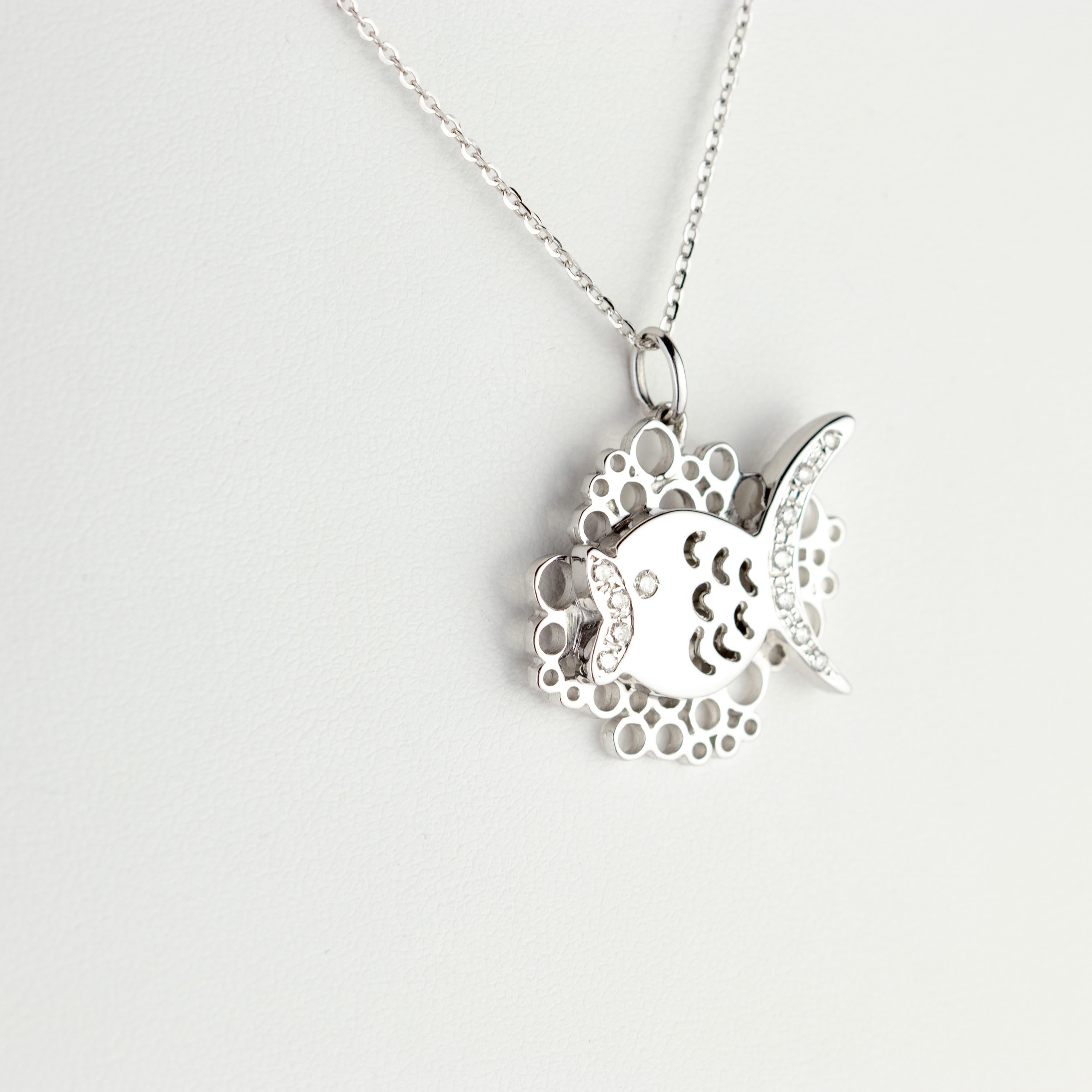 Moderne Intini Jewels Collier Gala en or blanc avec pendentif poisson en diamant et chaîne sculptée en forme de Piscis en vente