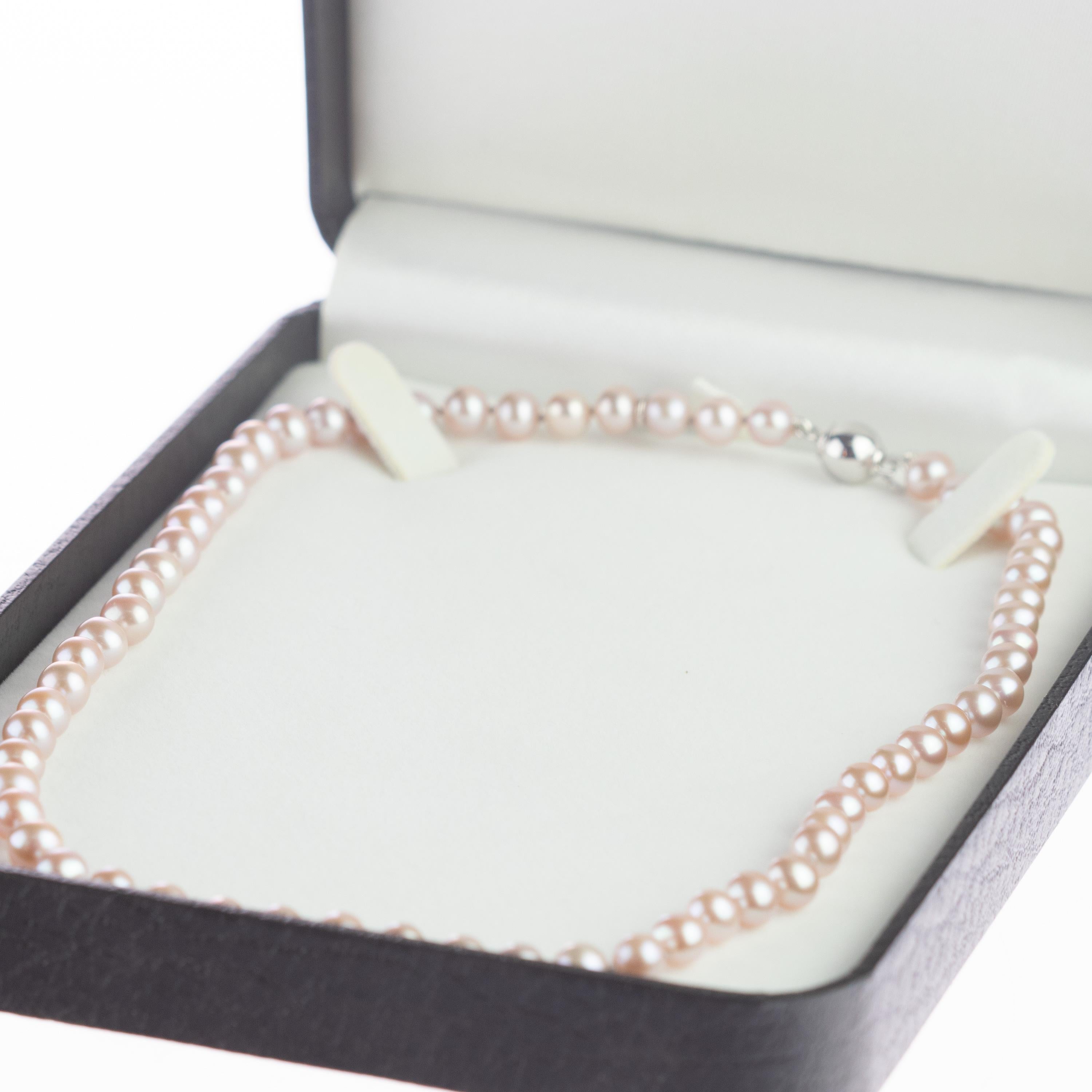 Intini Jewels Süßwasserperlen 14 Karat Weißgold Perlen Choker Chic Halskette im Angebot 5