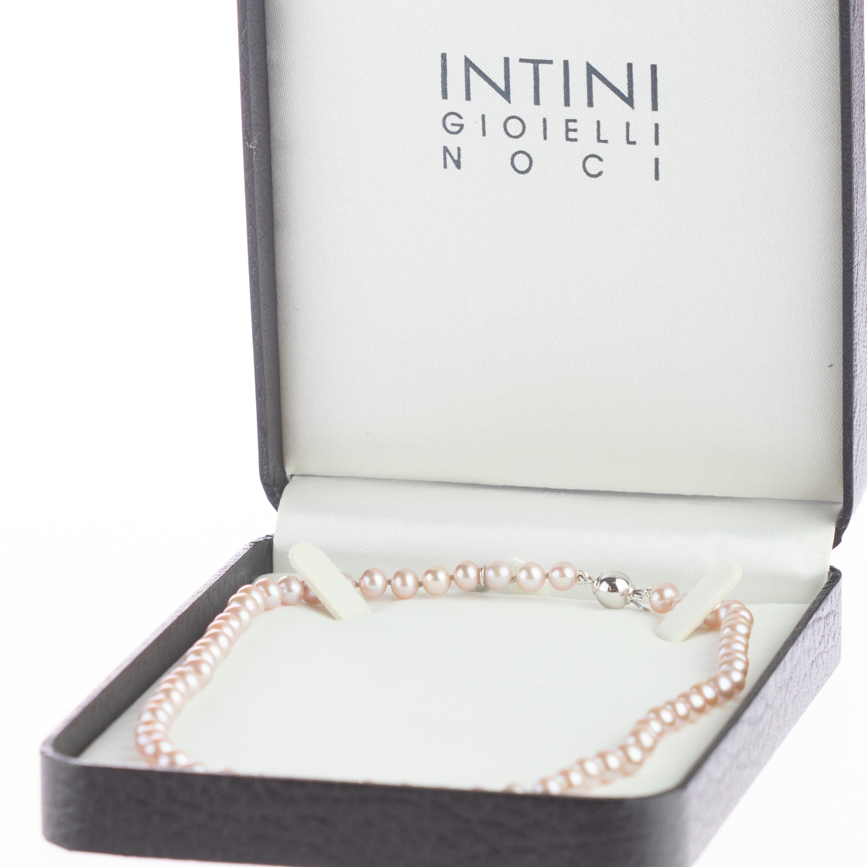 Intini Jewels Süßwasserperlen 14 Karat Weißgold Perlen Choker Chic Halskette im Angebot 6