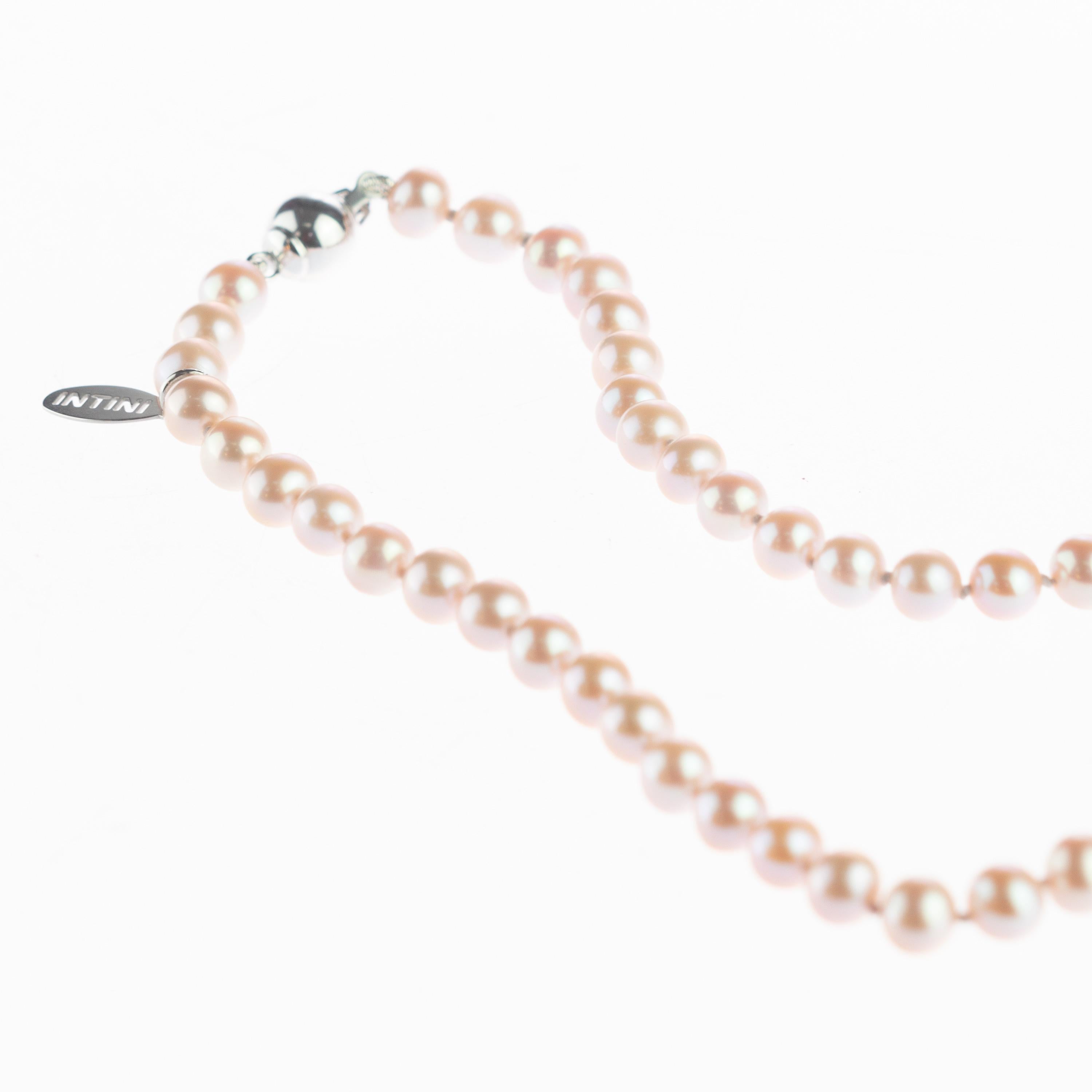 Intini Jewels Süßwasserperlen 14 Karat Weißgold Perlen Choker Chic Halskette im Angebot 2