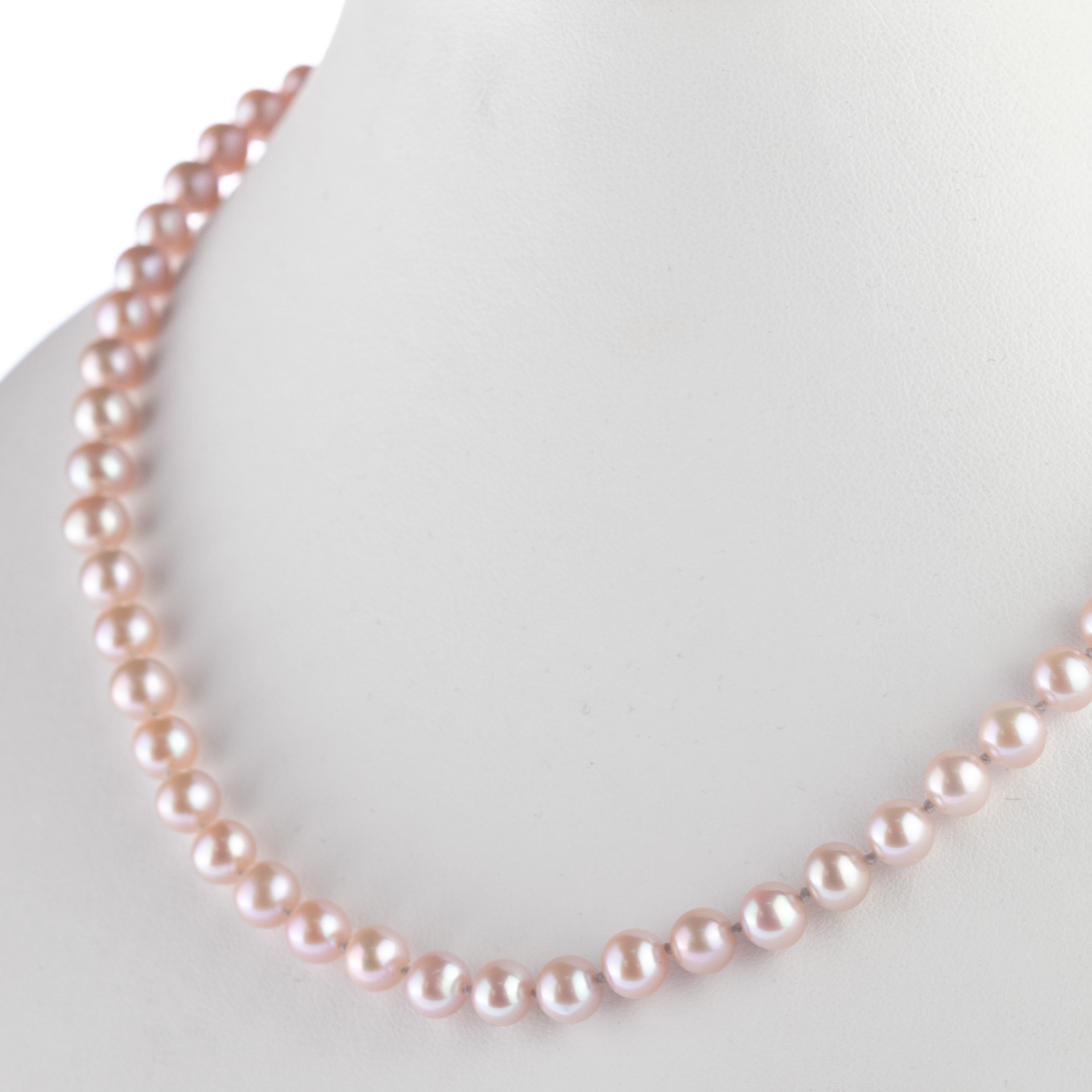 A timeless design meets top quality materials. First class freshwater pearls with a gentle 18 karat white gold clousure.
An iconic choker for an elegant outfit.

Pearls are thought to offer the power of protection, luck, money and love and they are