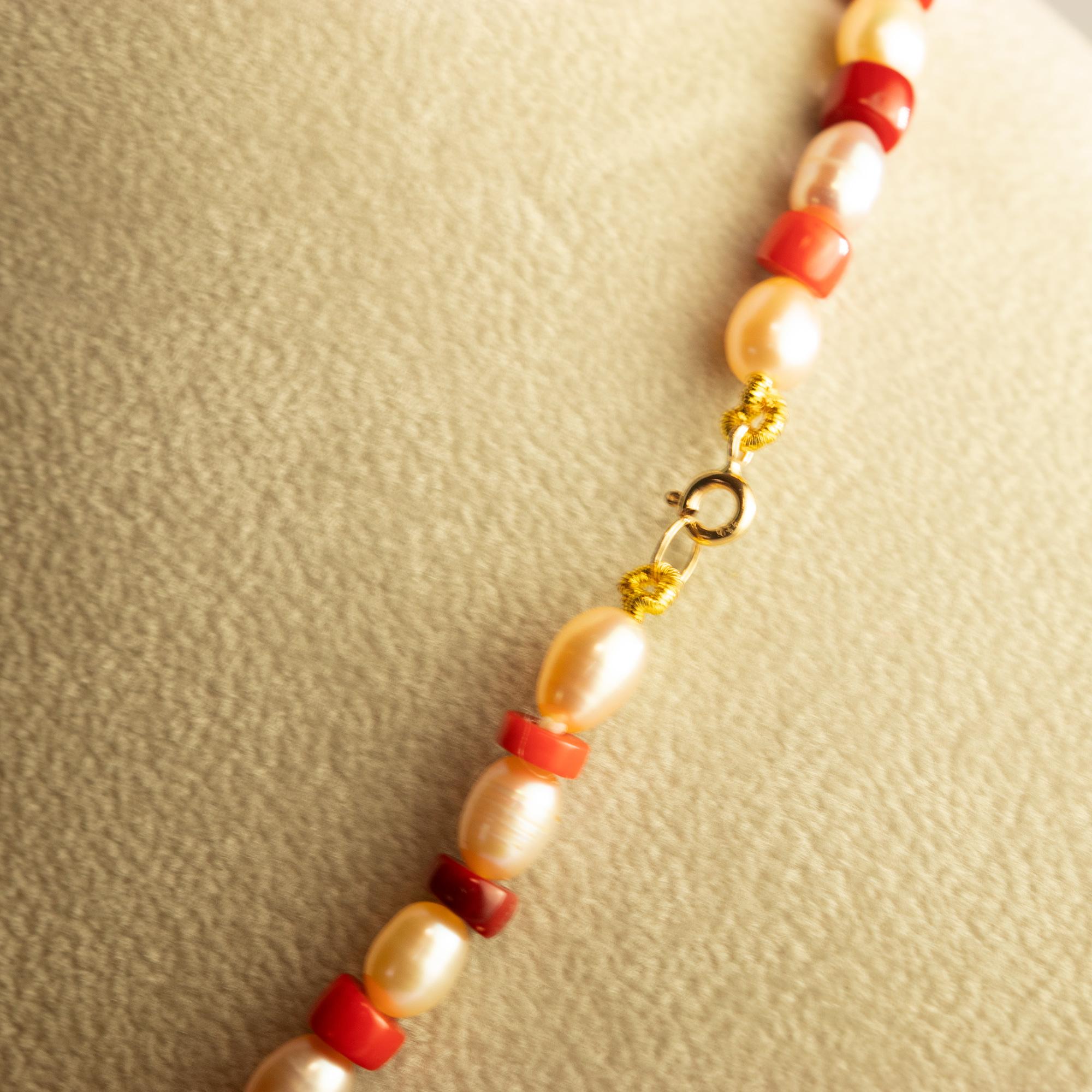 Intini Jewels Perla de agua dulce Coral de bambú Oro de 18 quilates Collar Boho Chic Deco en Nuevo estado para la venta en Milano, IT