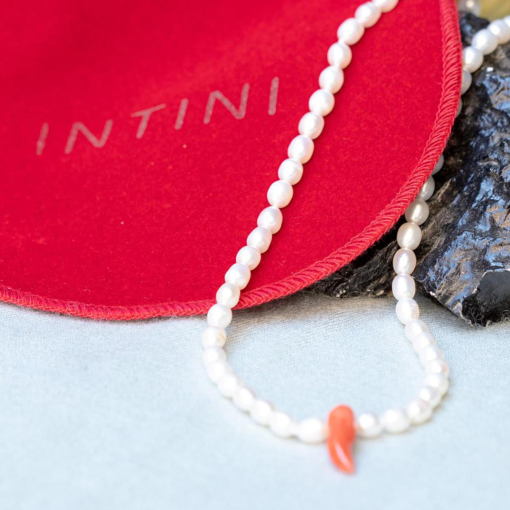 Intini Jewels Collana da cocktail con perle d'acqua dolce e corallo in argento sterling in vendita 4