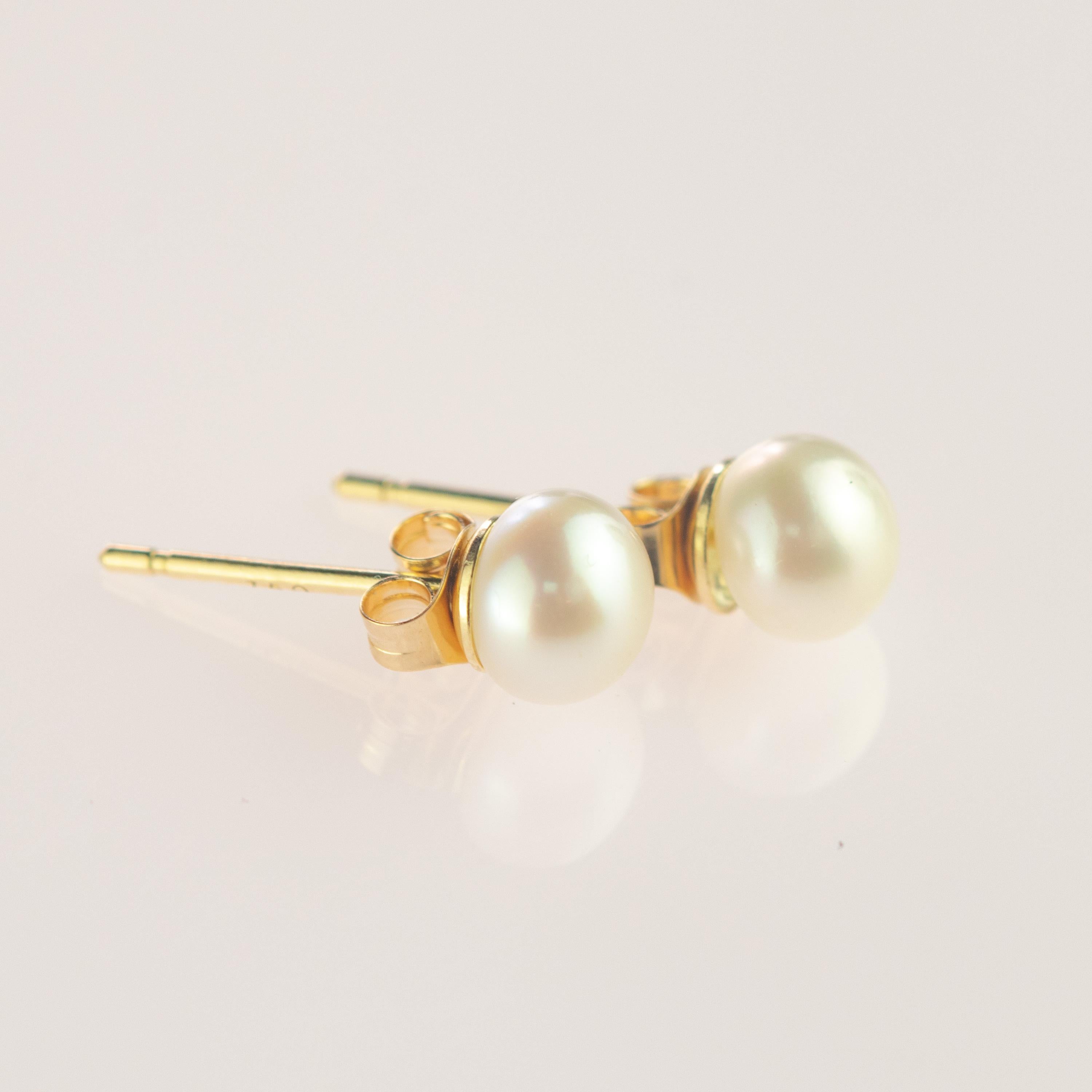 Intini Jewels Pendientes de cóctel con perla de agua dulce y baño de oro en venta 2