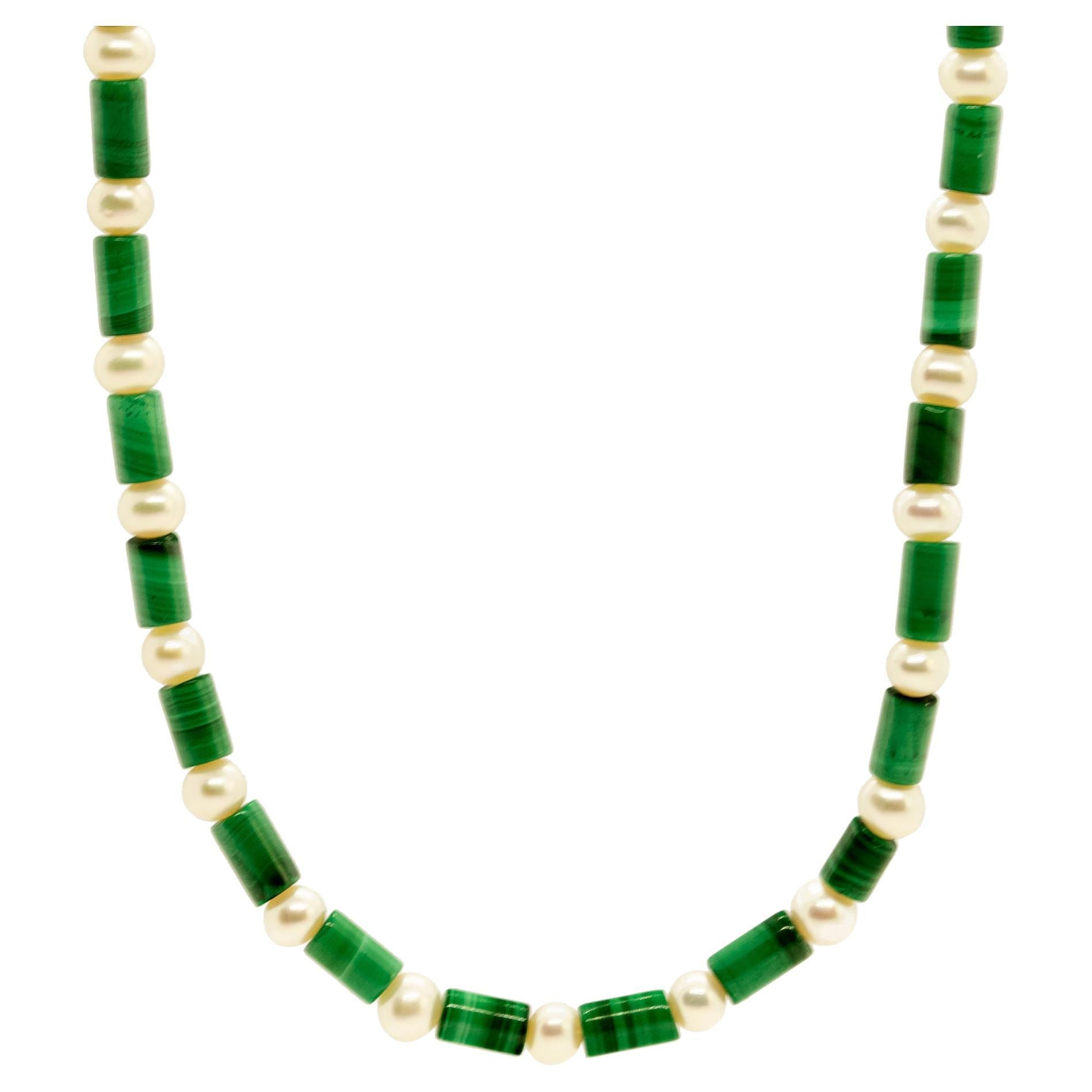 Intini Jewels - Collana Boho Chic Deco in oro 18 carati con perle d
acqua dolce e malachite