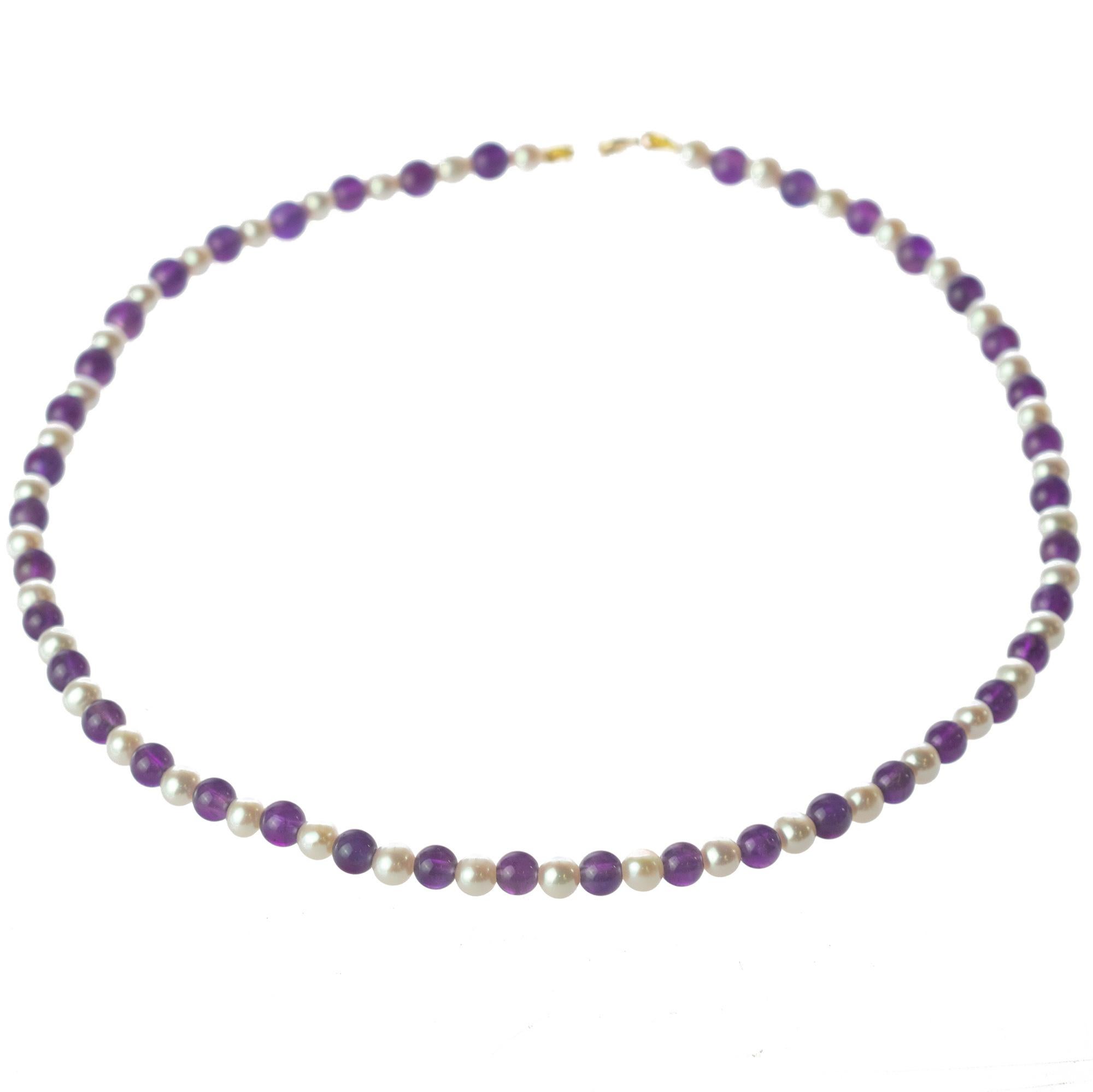 Intini Jewels Collier déco bohème chic en or 18 carats avec perles d'eau douce et améthyste naturelle en vente 3