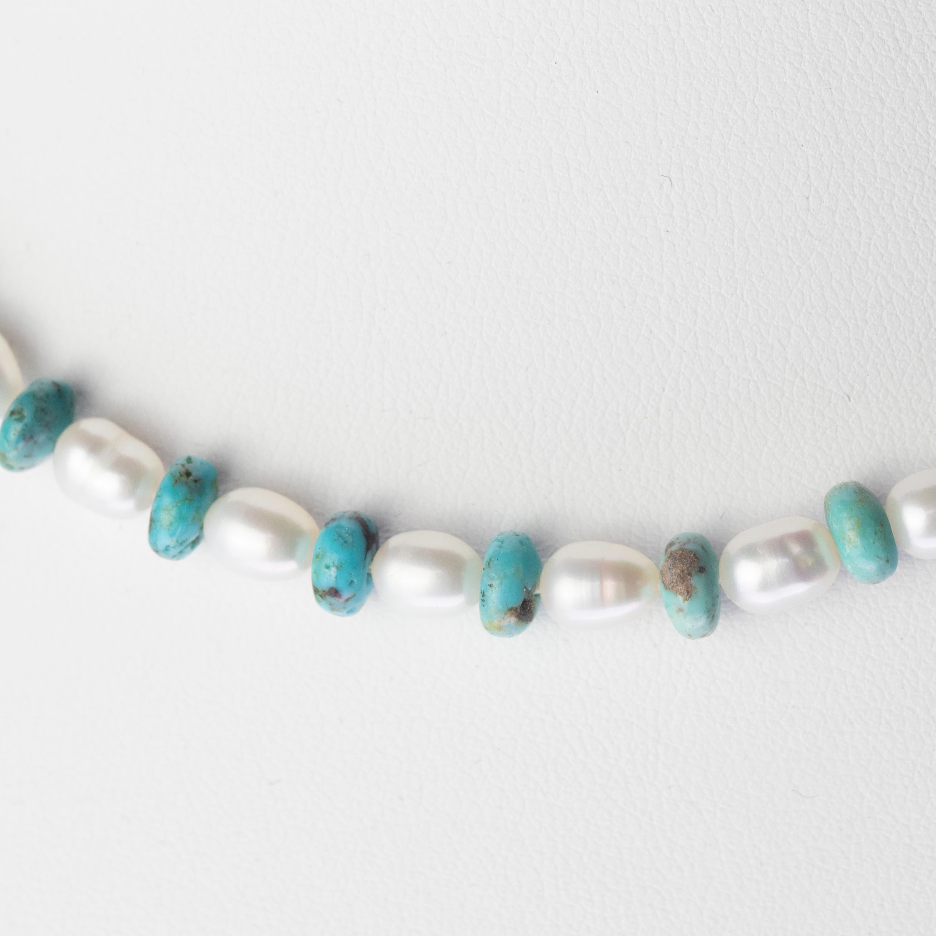 Art nouveau Intini Jewels Collier en or jaune 14 carats avec perles d'eau douce et turquoise naturelle en vente